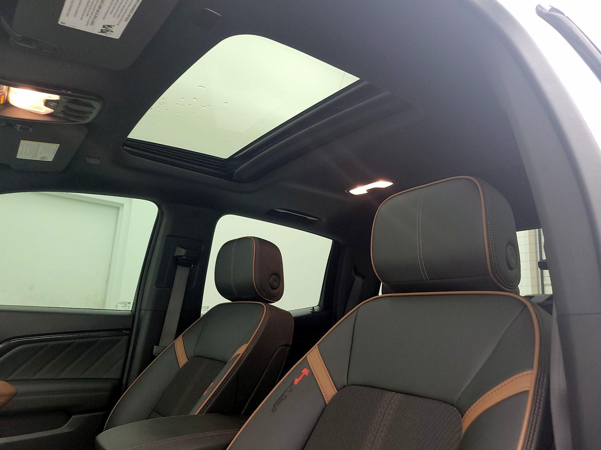 Thumbnail: 2024 GMC Canyon - 20