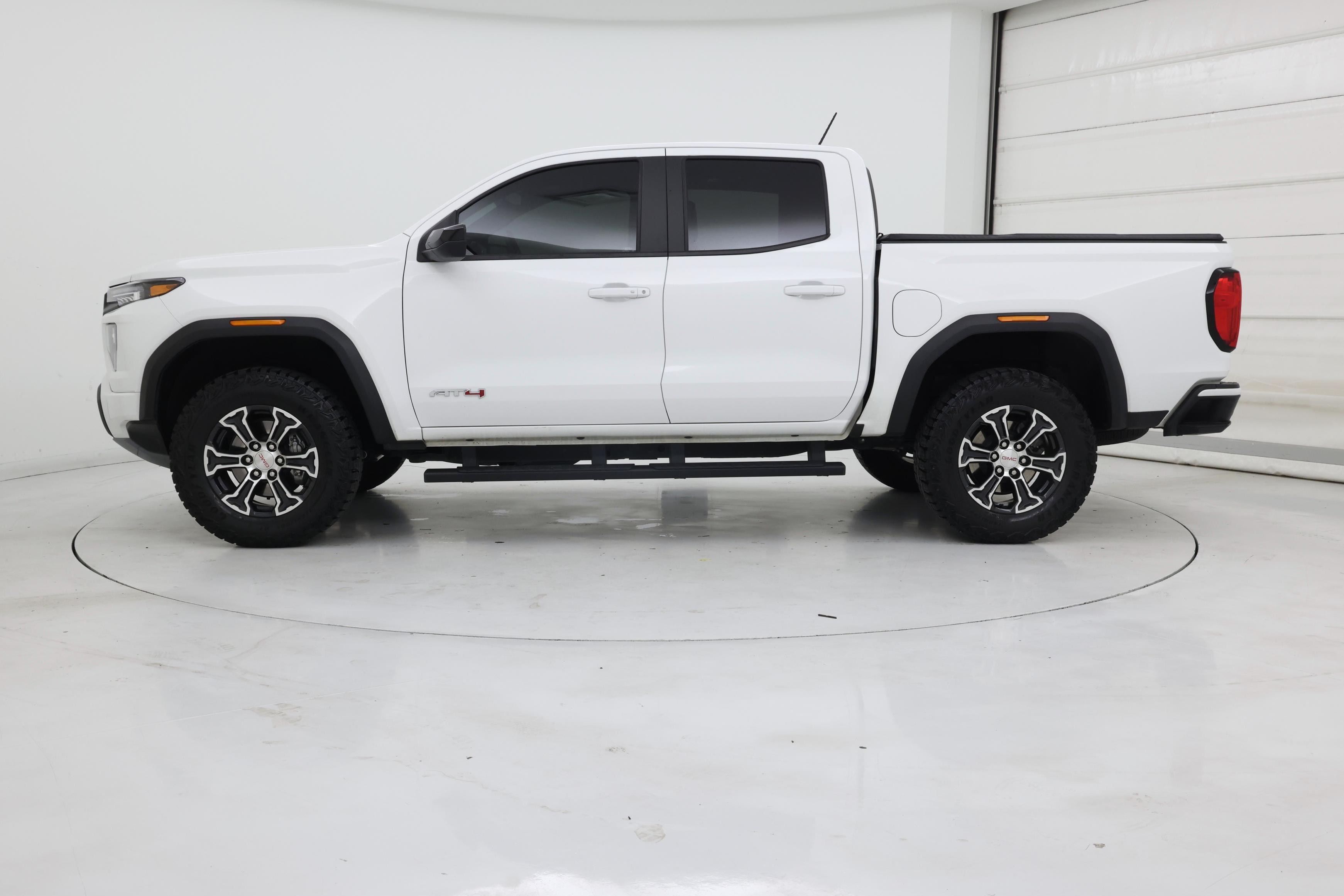Thumbnail: 2024 GMC Canyon - 3