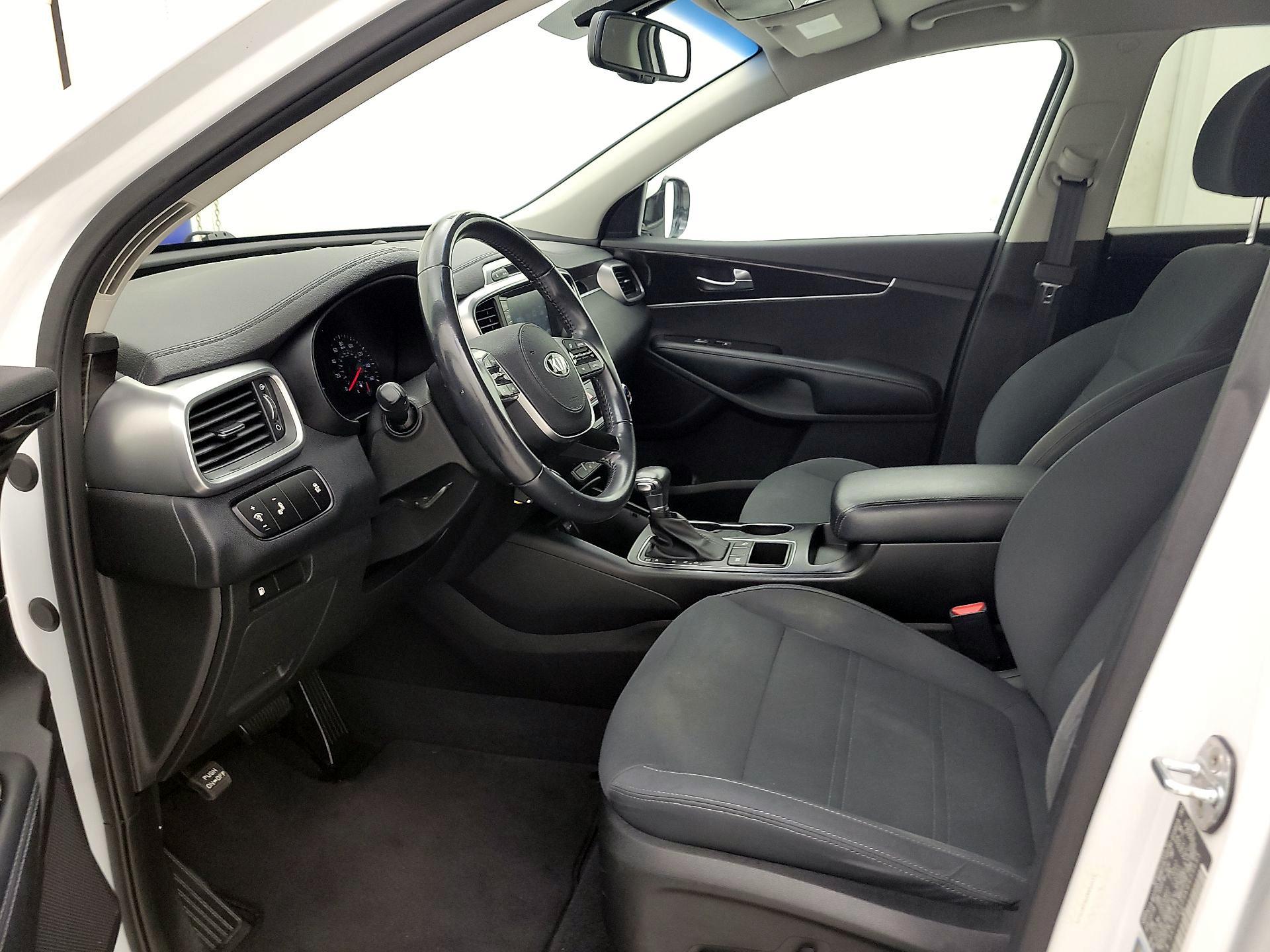 Thumbnail: 2019 Kia Sorento - 11