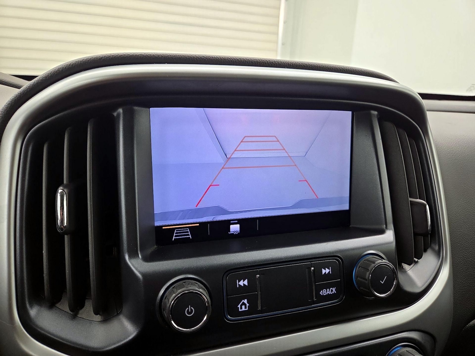 2019 Chevrolet Colorado LT - Photo 15