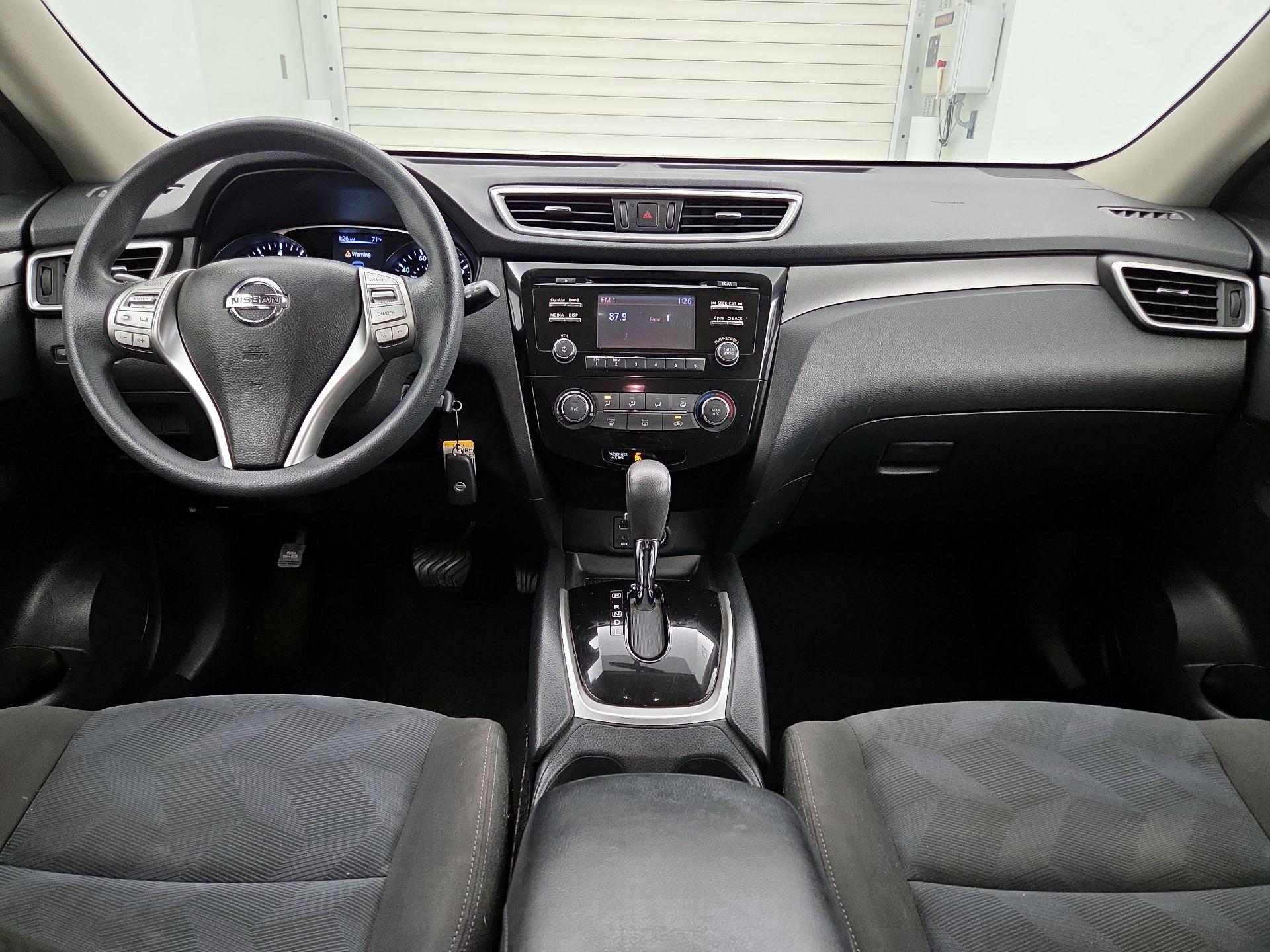 Thumbnail: 2016 Nissan Rogue - 9
