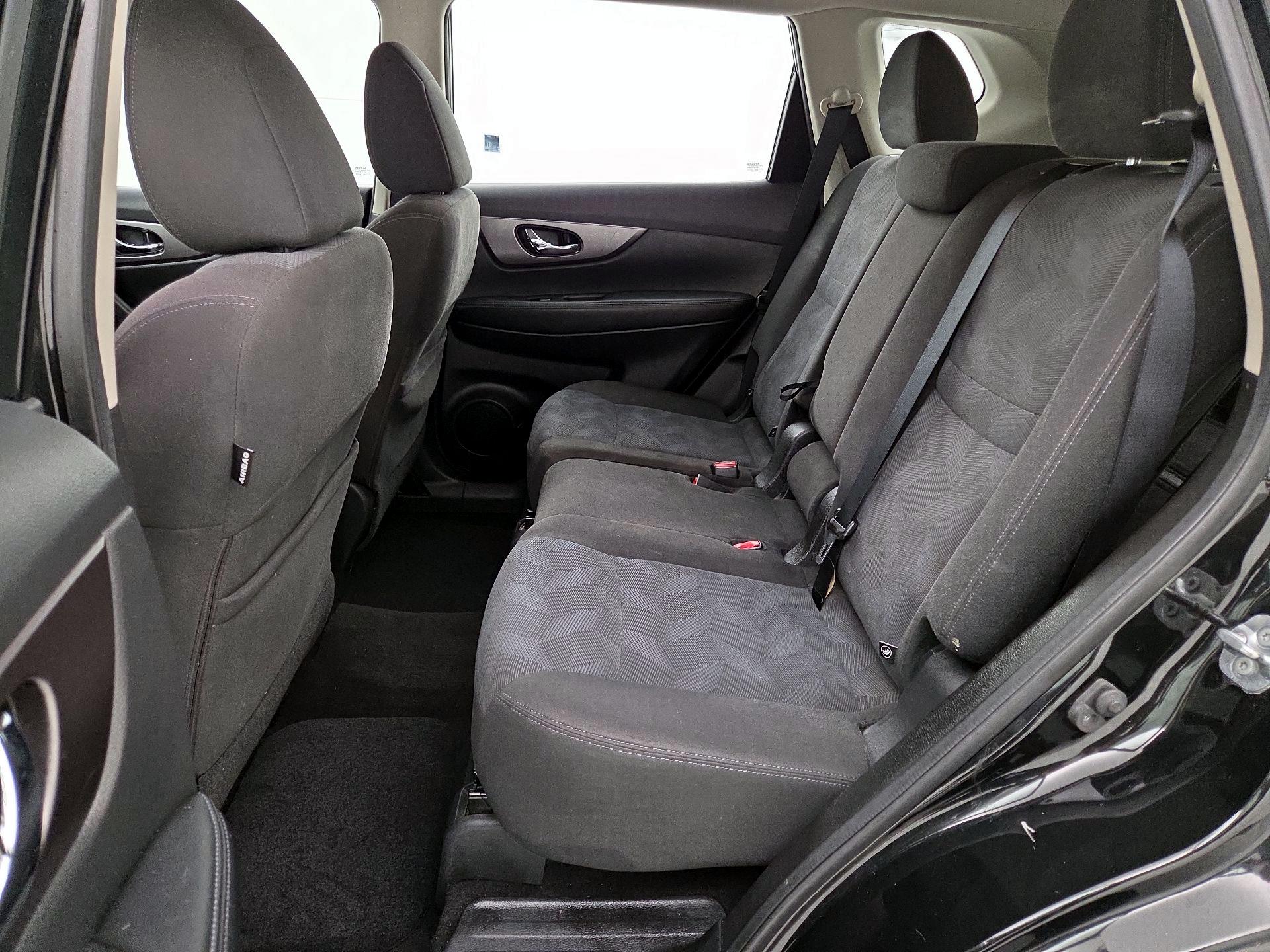 Thumbnail: 2016 Nissan Rogue - 19