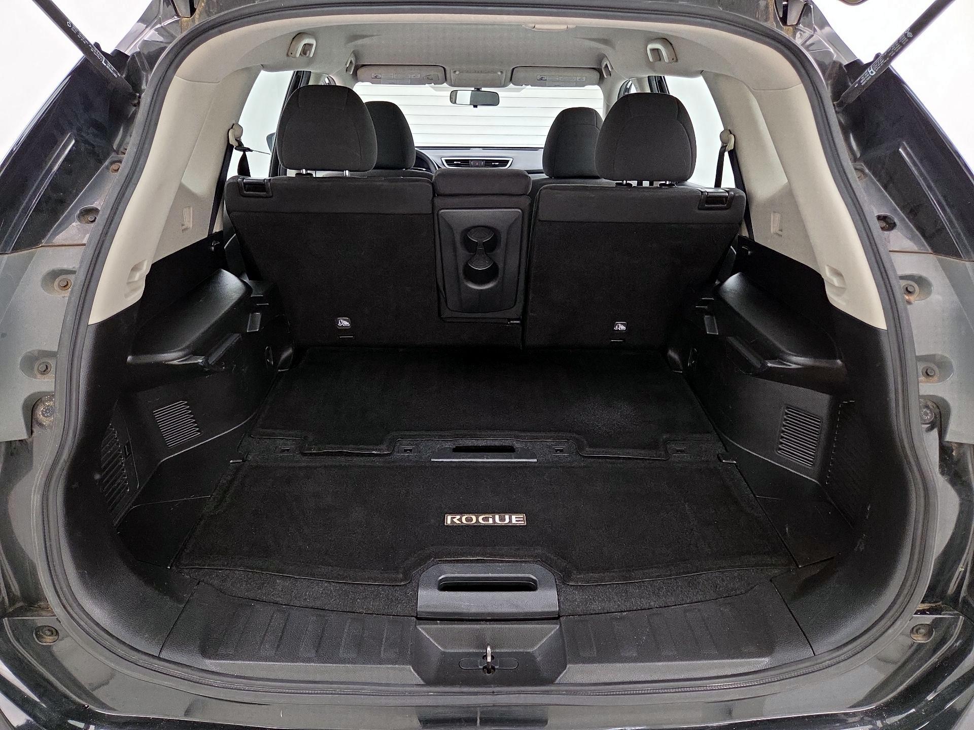 Thumbnail: 2016 Nissan Rogue - 20