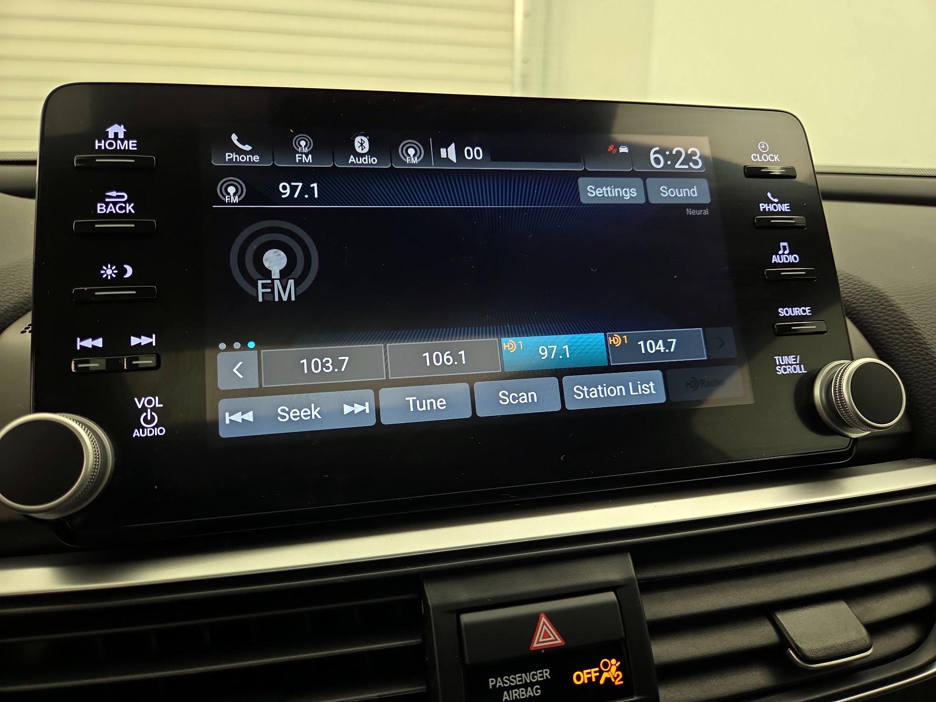 Thumbnail: 2019 Honda Accord - 15