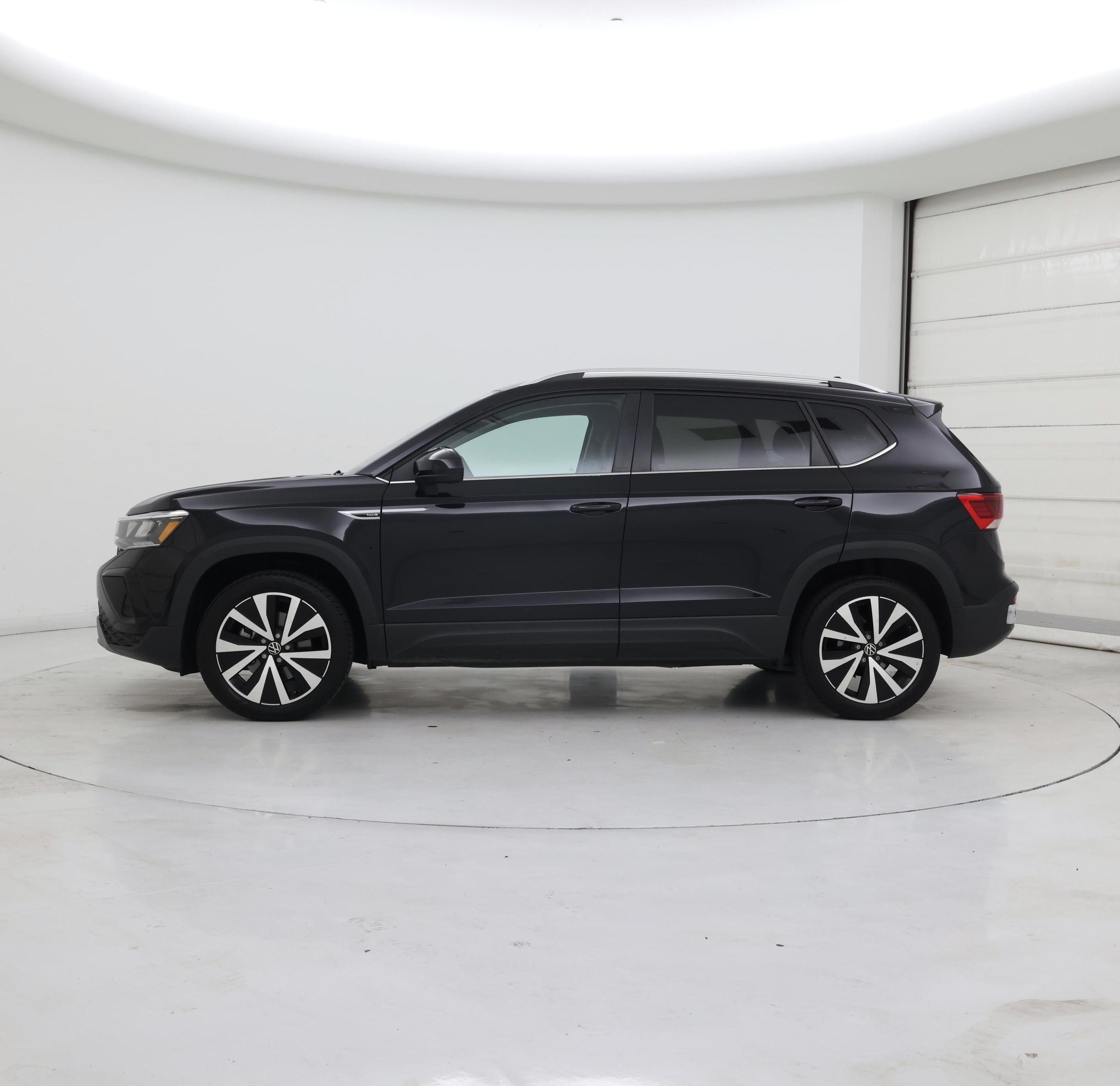 Thumbnail: 2024 Volkswagen Taos - 3