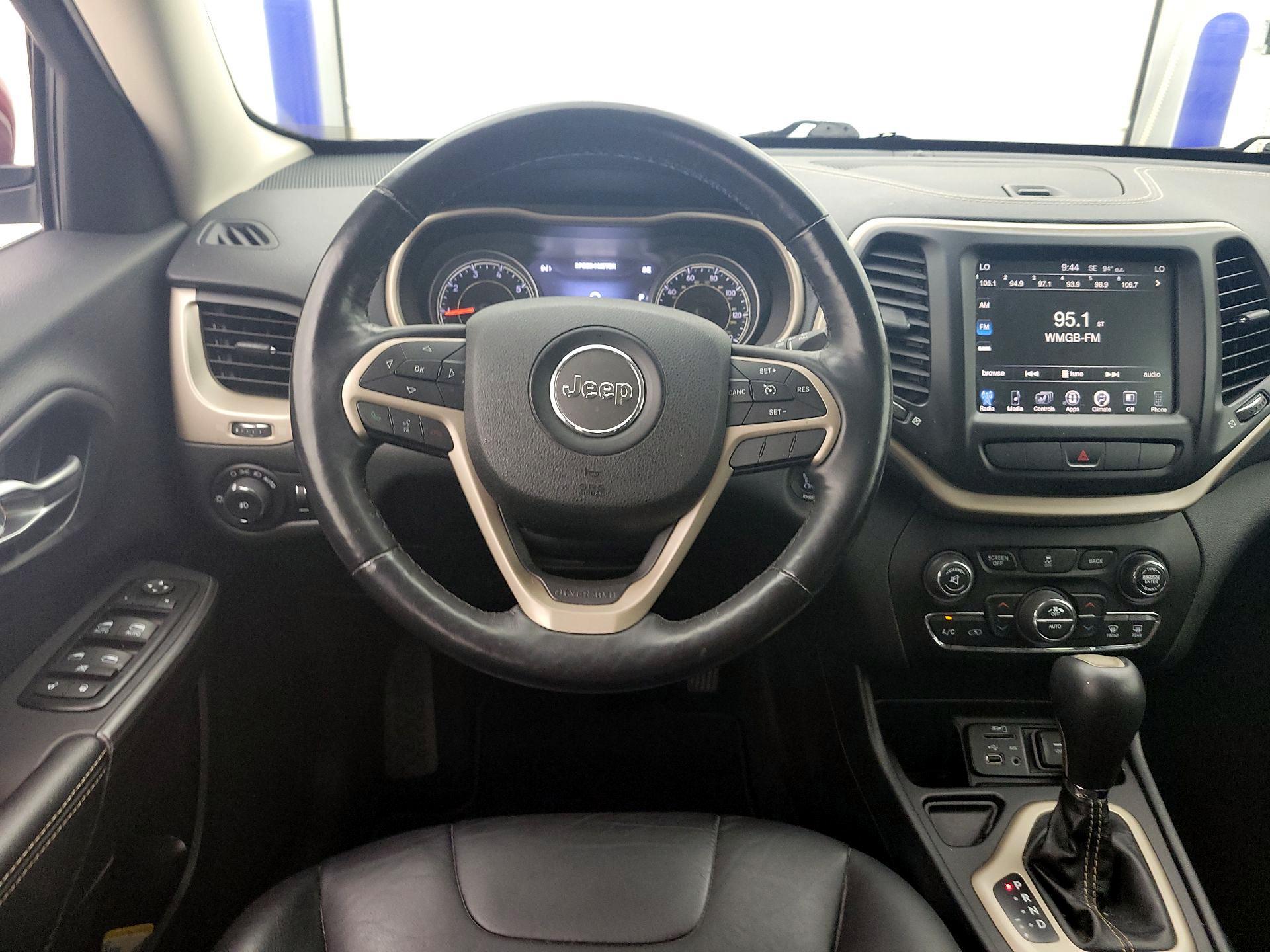 Thumbnail: 2015 Jeep Cherokee - 10