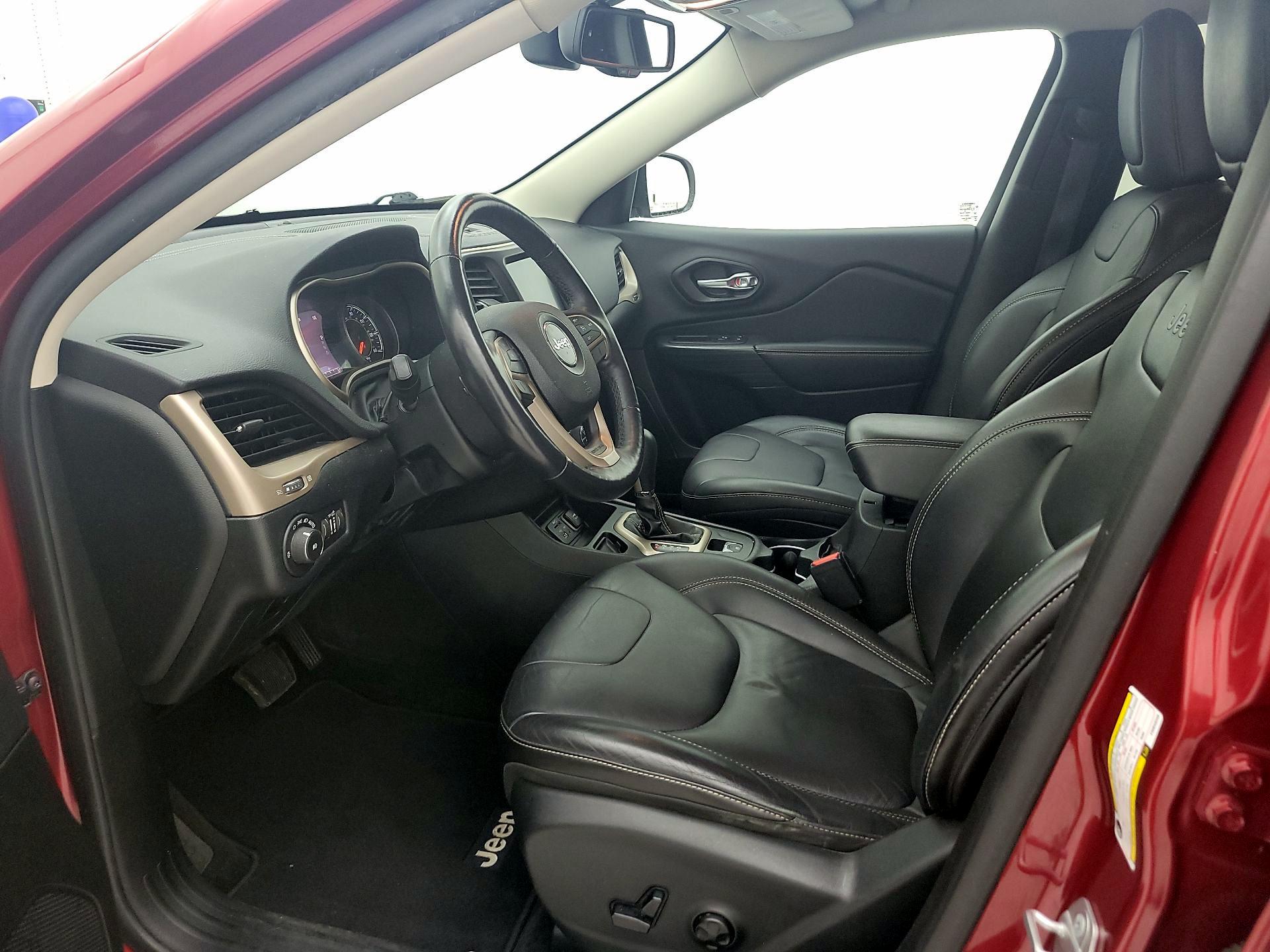 Thumbnail: 2015 Jeep Cherokee - 11
