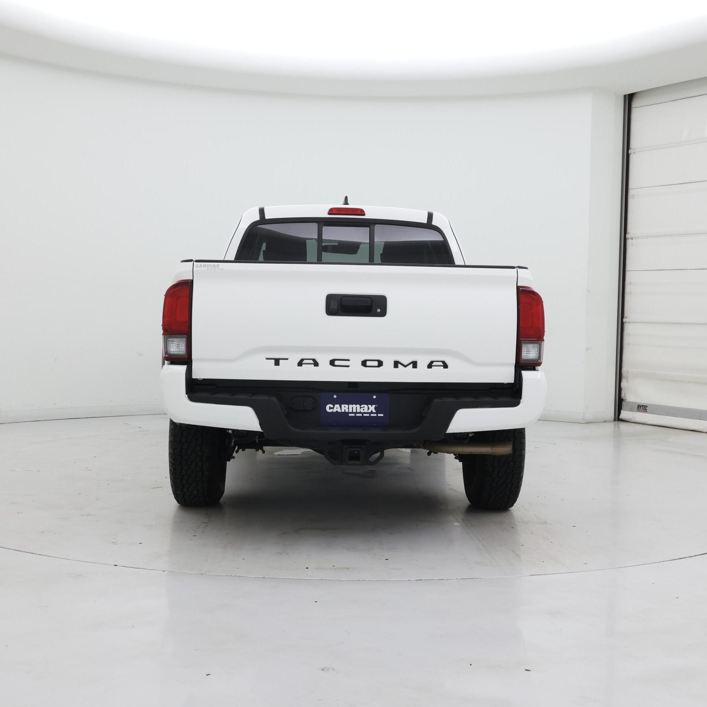 Thumbnail: 2019 Toyota Tacoma - 6