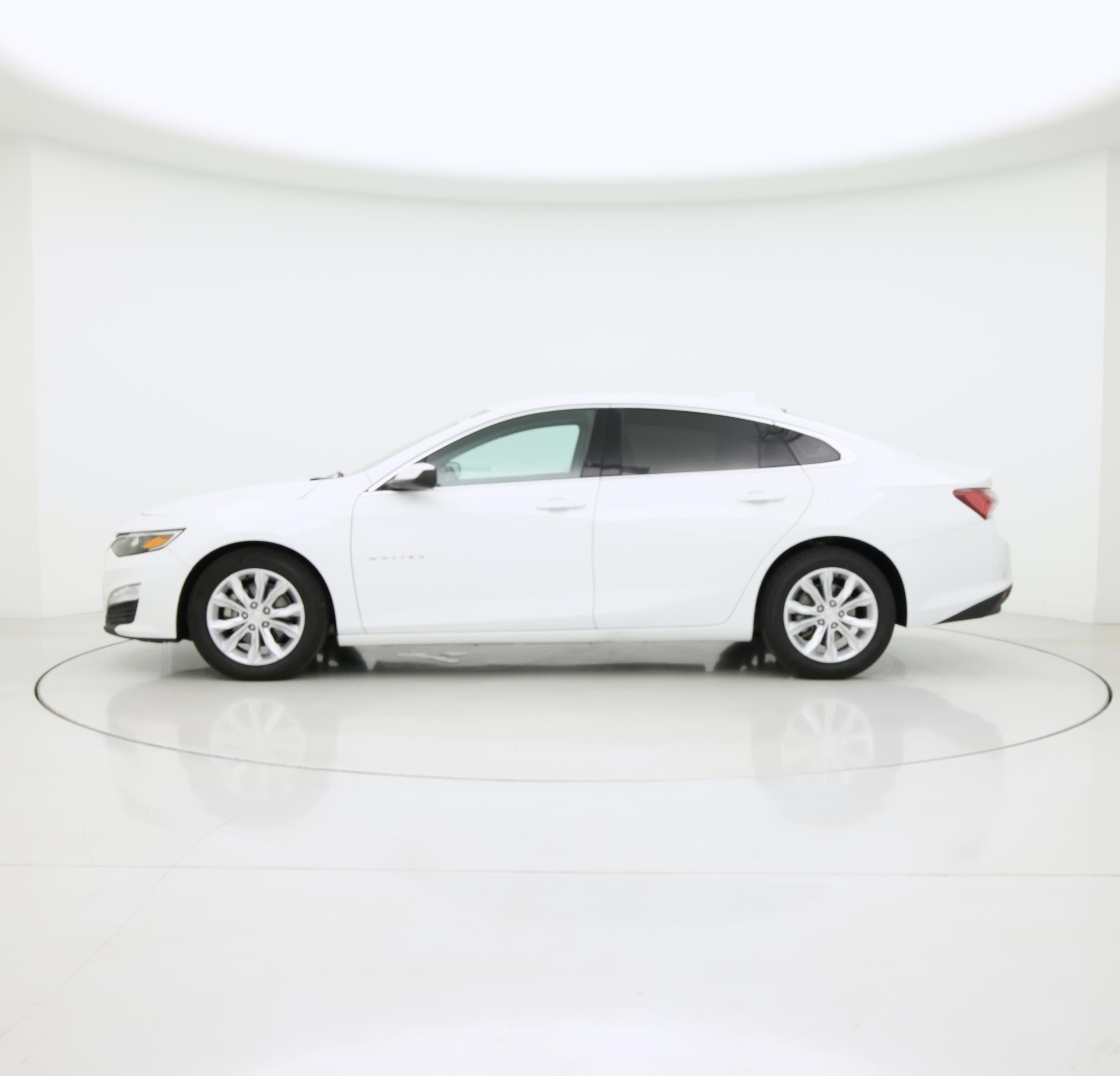 Thumbnail: 2022 Chevrolet Malibu - 3
