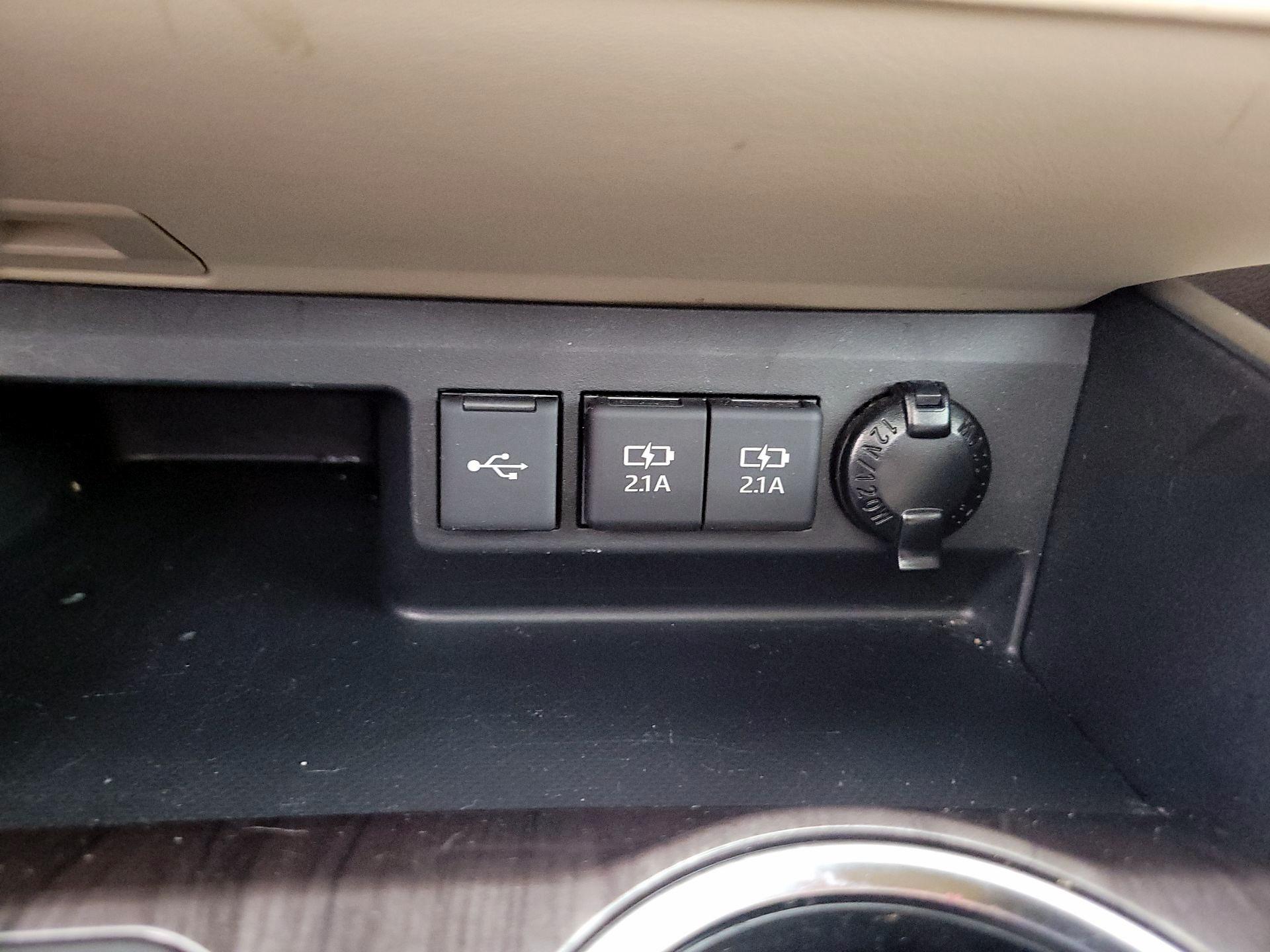 Thumbnail: 2021 Toyota Highlander - 19