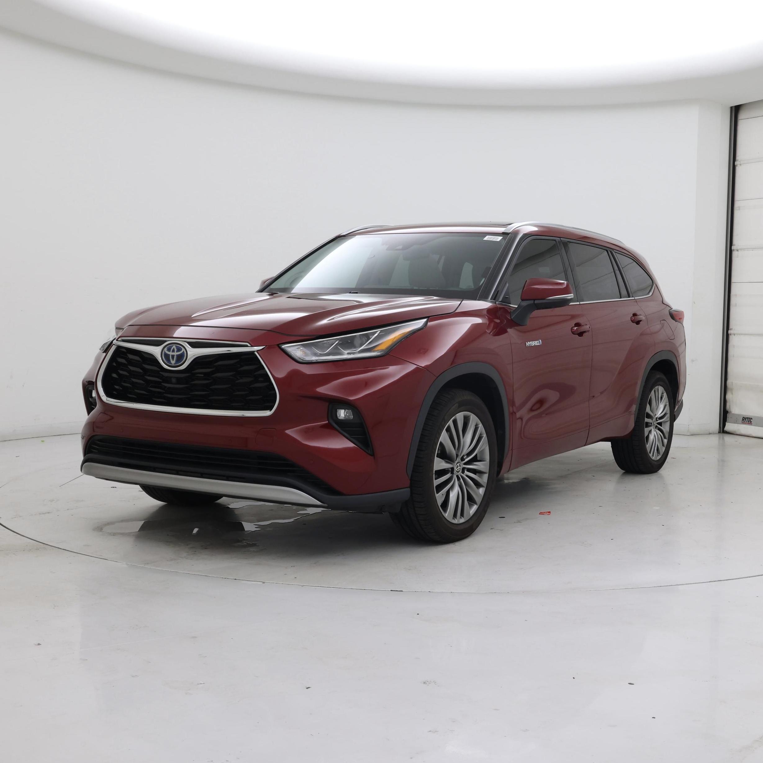 Thumbnail: 2021 Toyota Highlander - 4