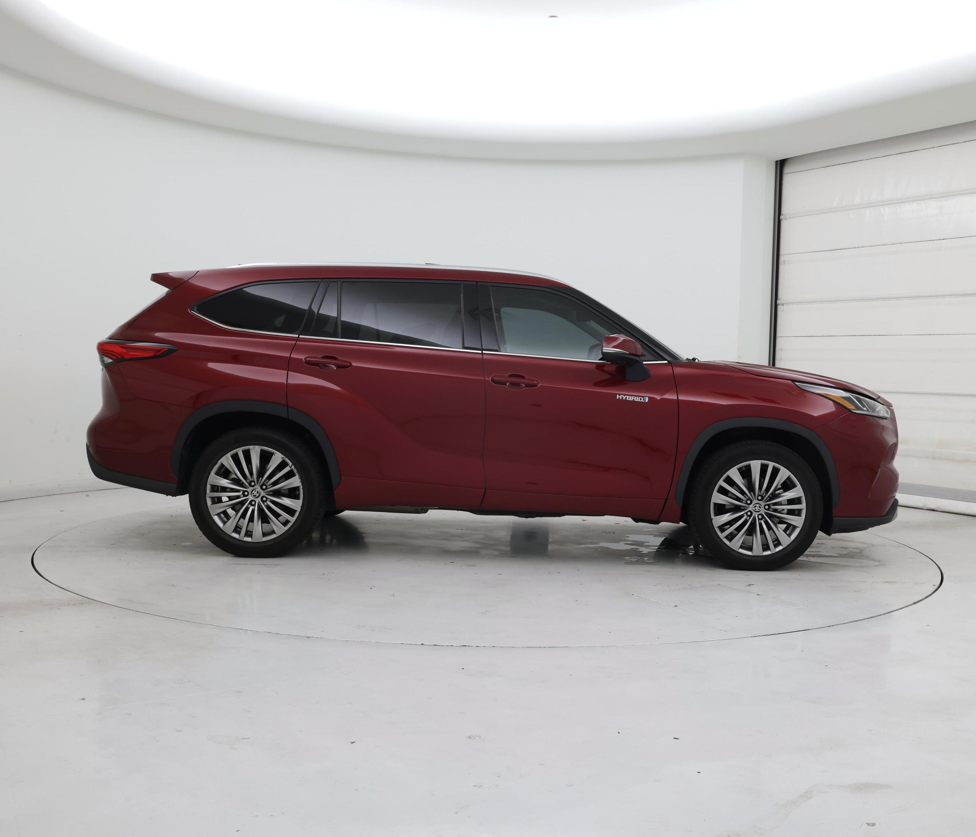 Thumbnail: 2021 Toyota Highlander - 7