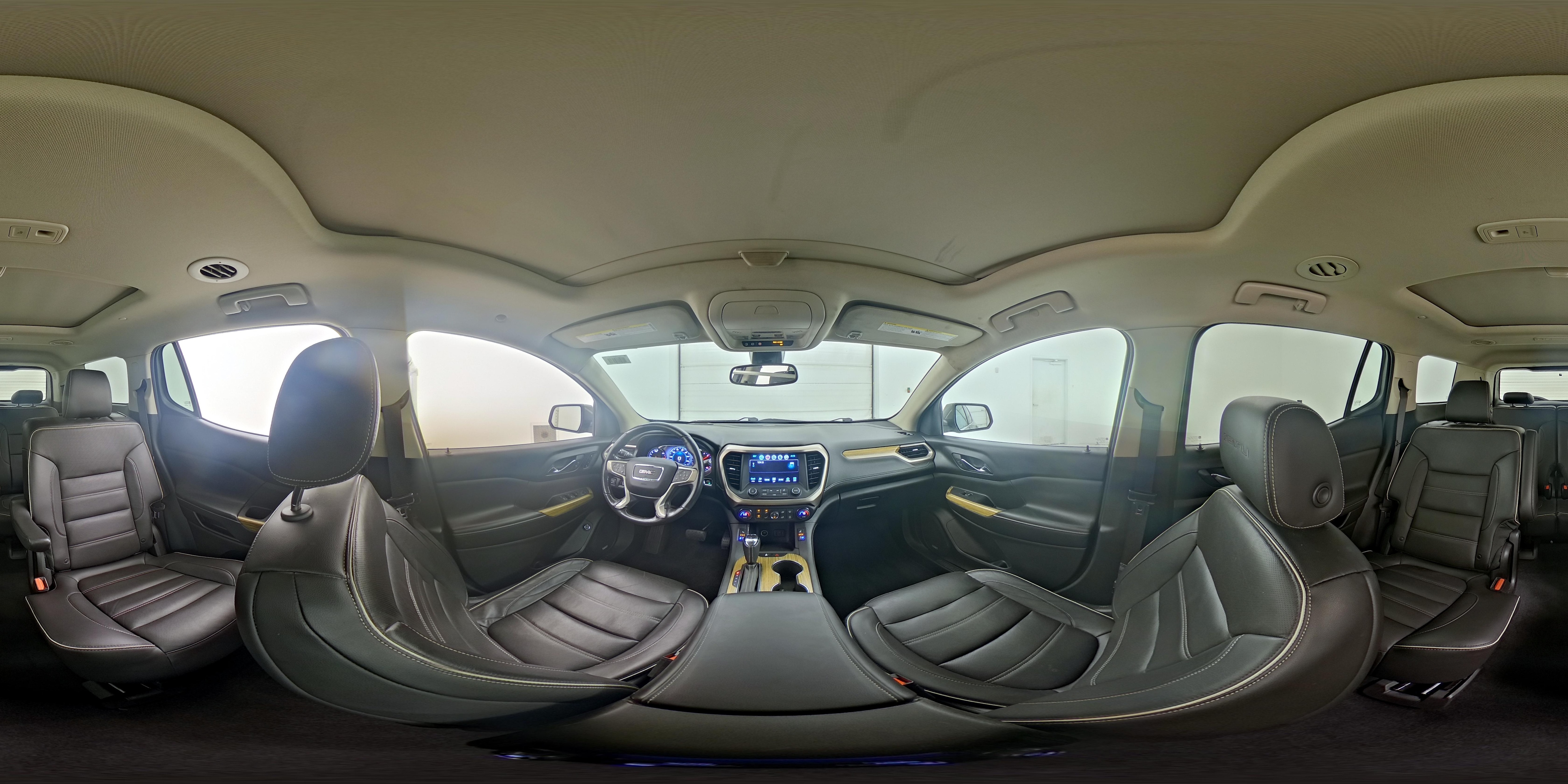 2018 GMC Acadia Denali - Photo 26