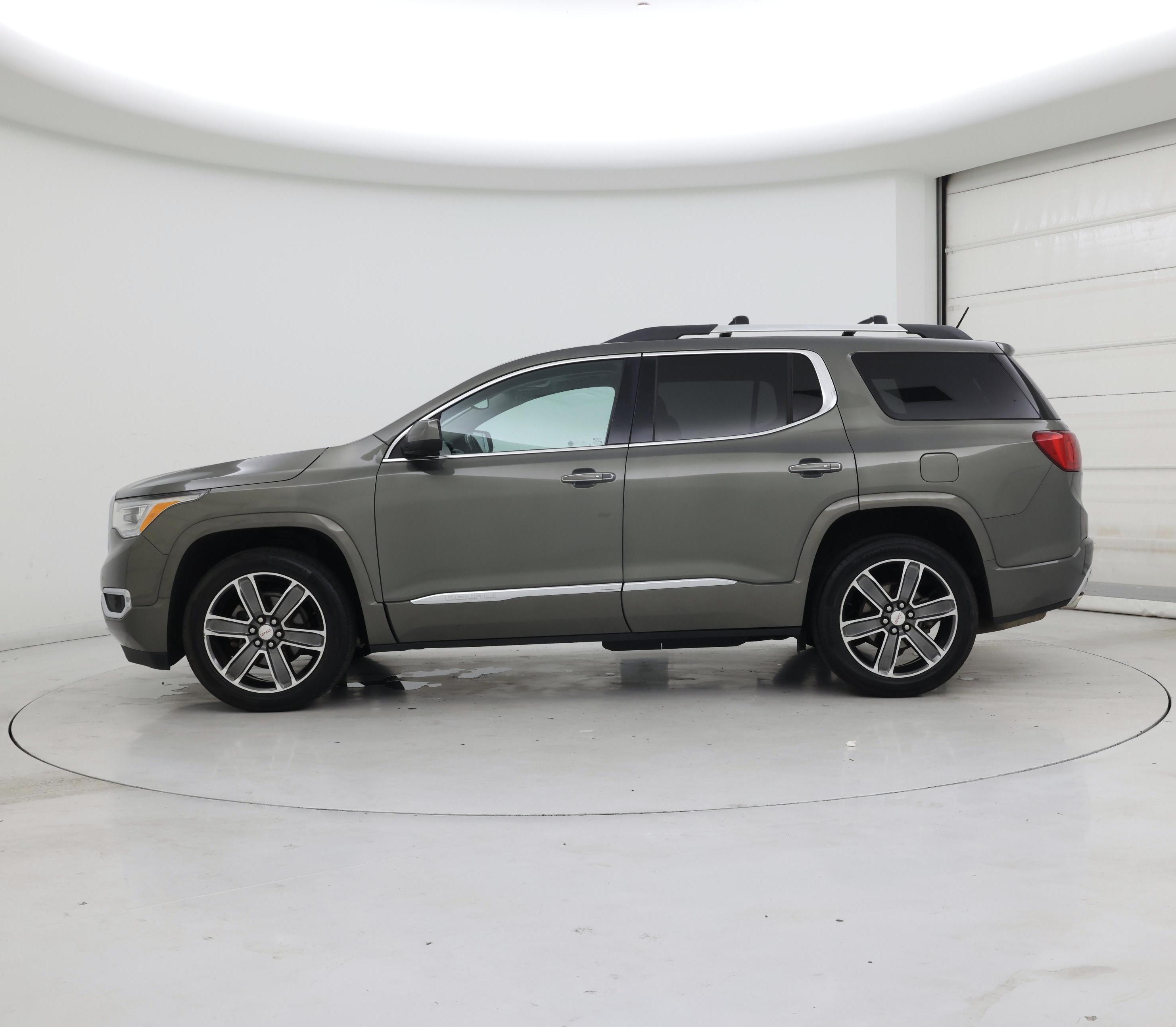 Thumbnail: 2018 GMC Acadia - 3