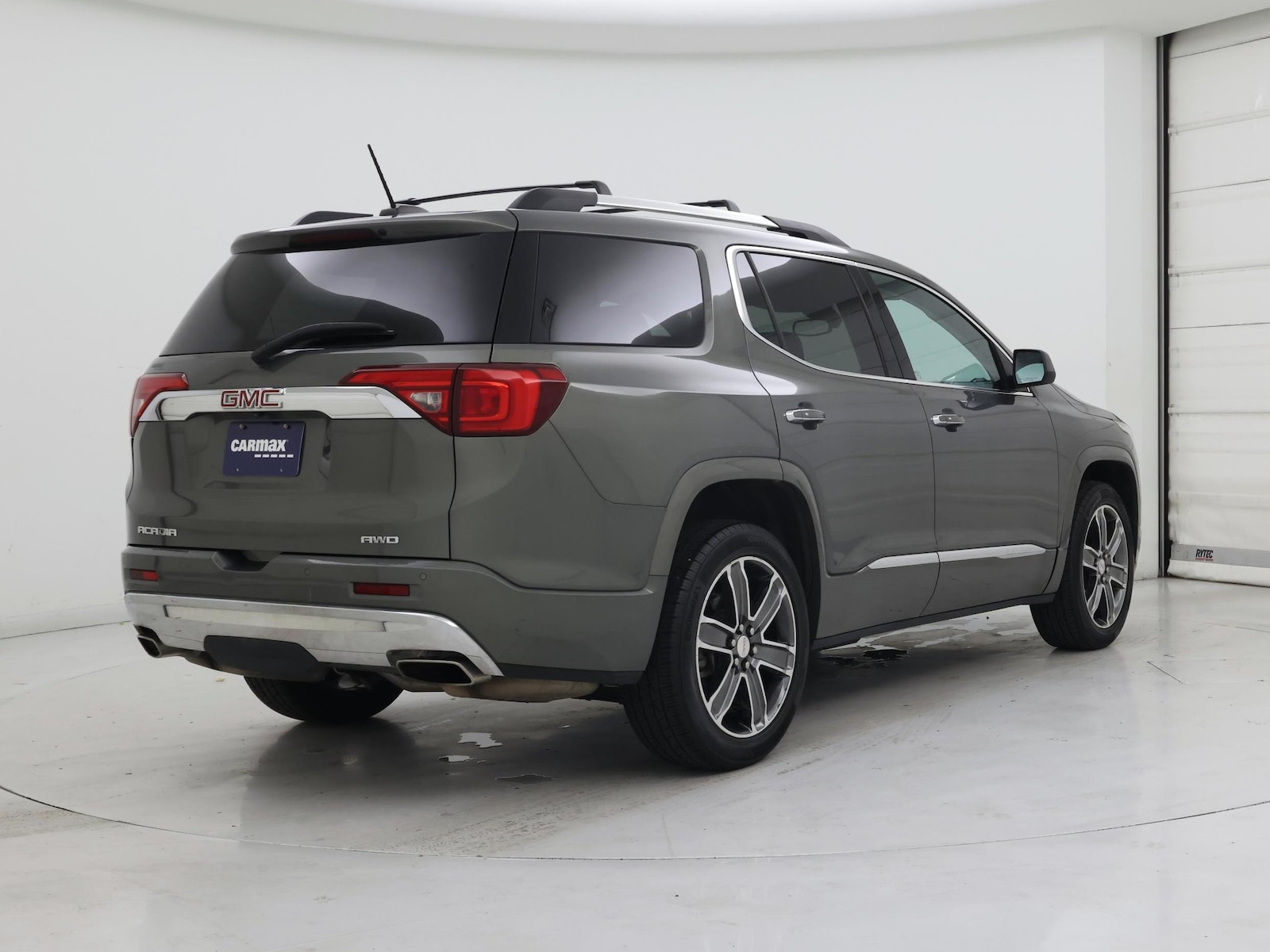 2018 GMC Acadia Denali - Photo 9