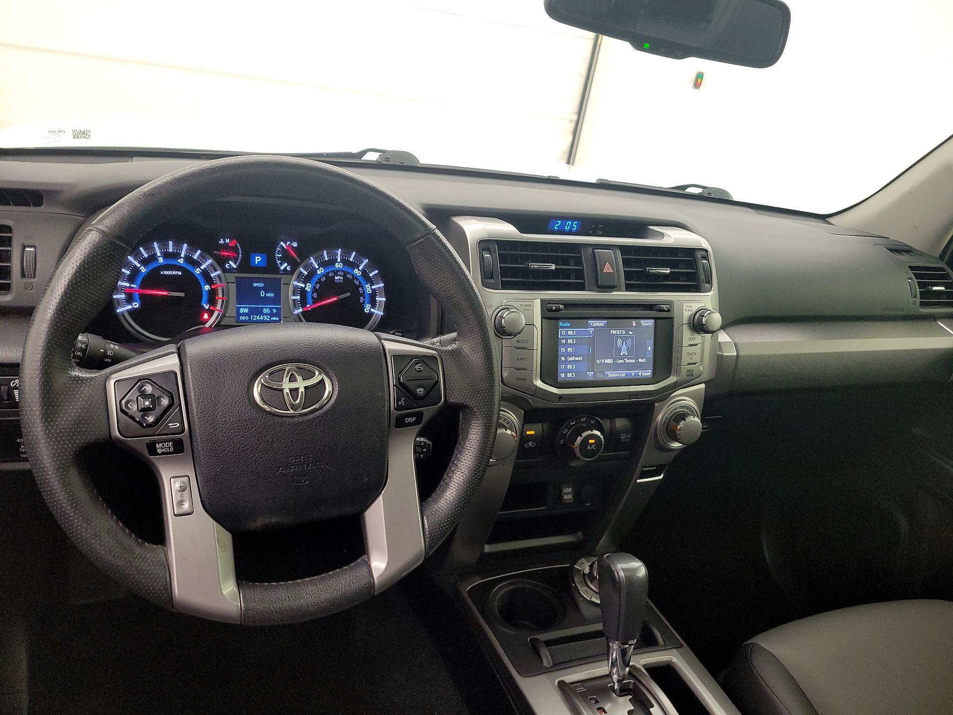 Thumbnail: 2017 Toyota 4Runner - 9