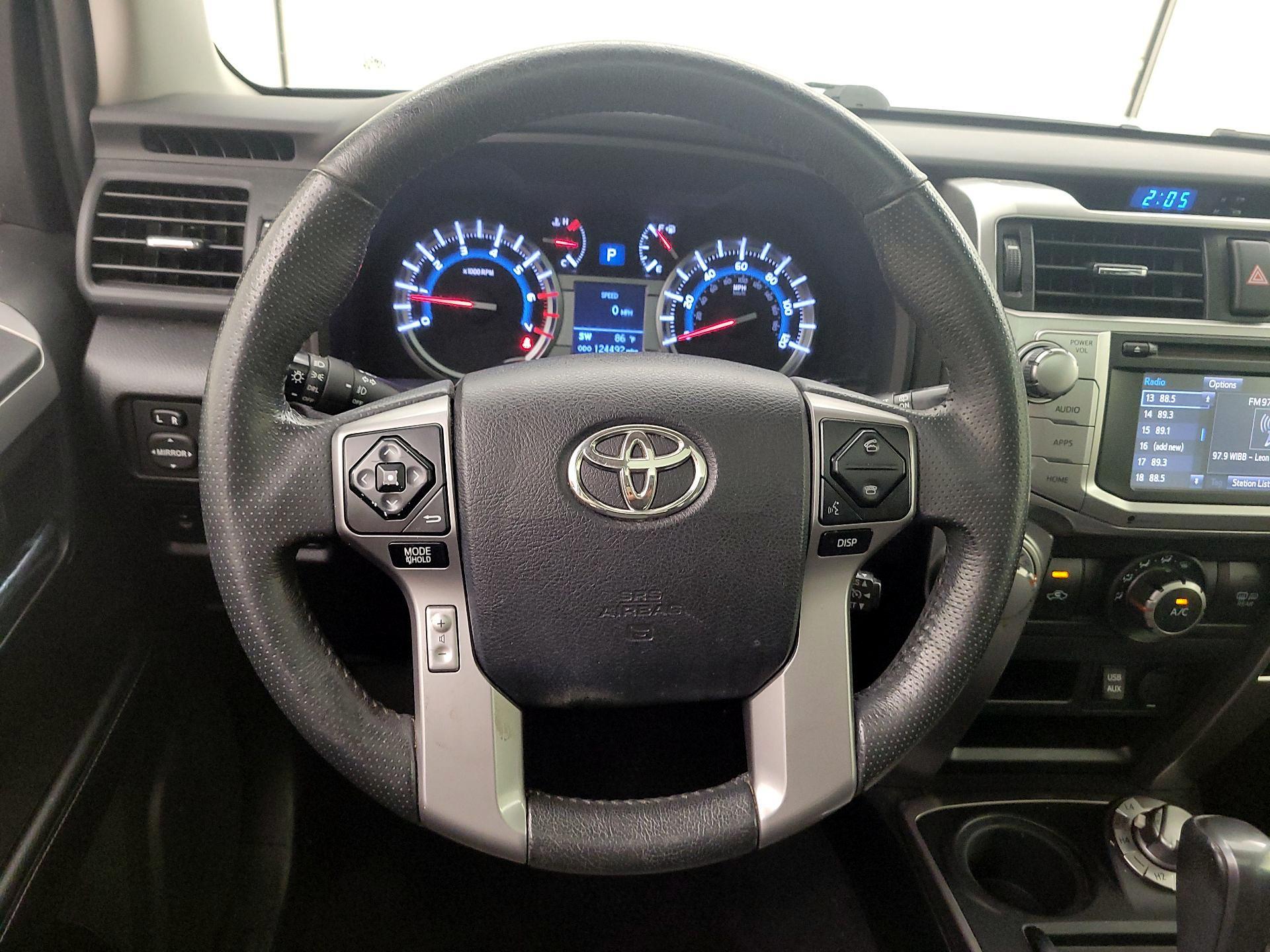 Thumbnail: 2017 Toyota 4Runner - 10