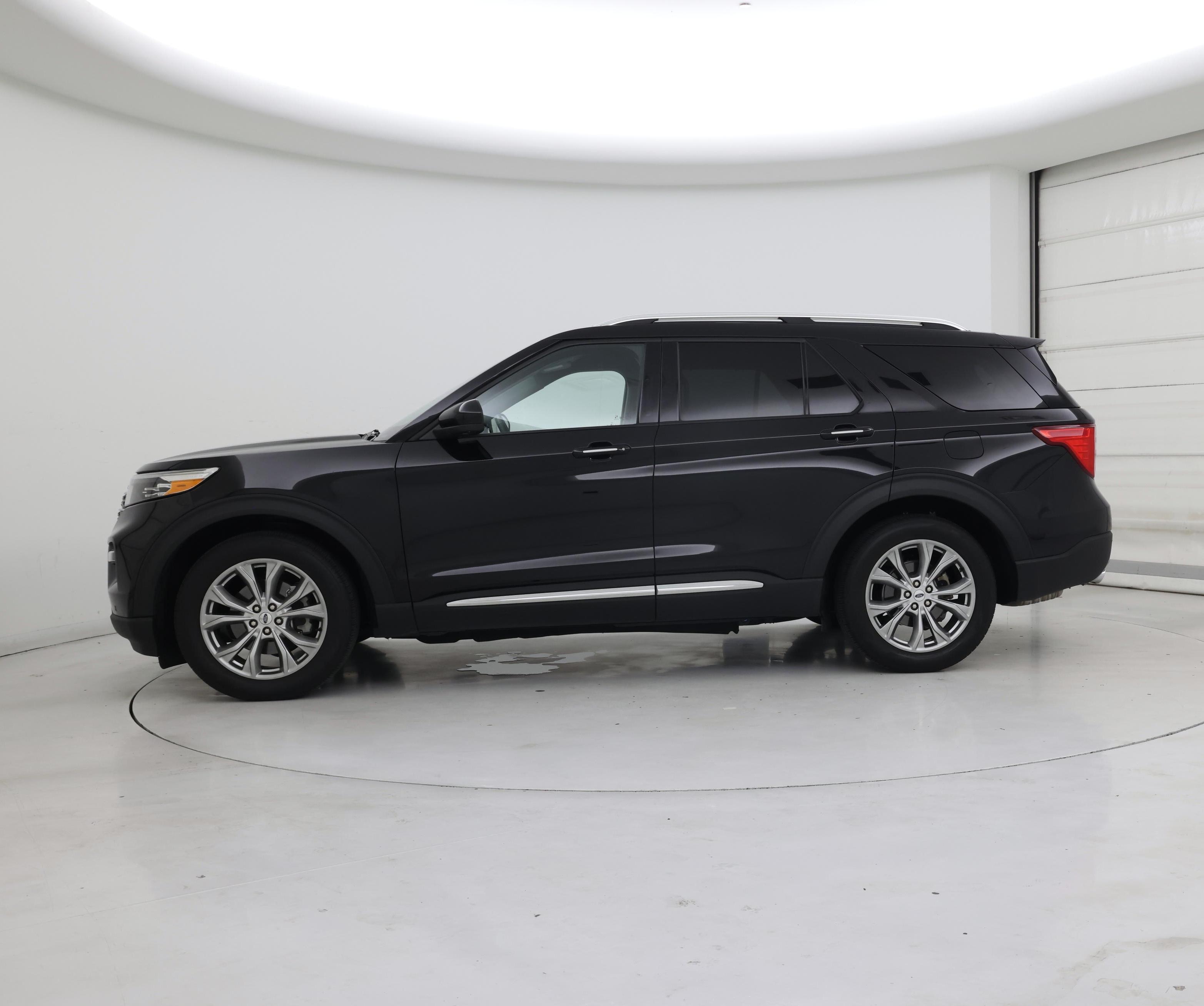 Thumbnail: 2023 Ford Explorer - 3