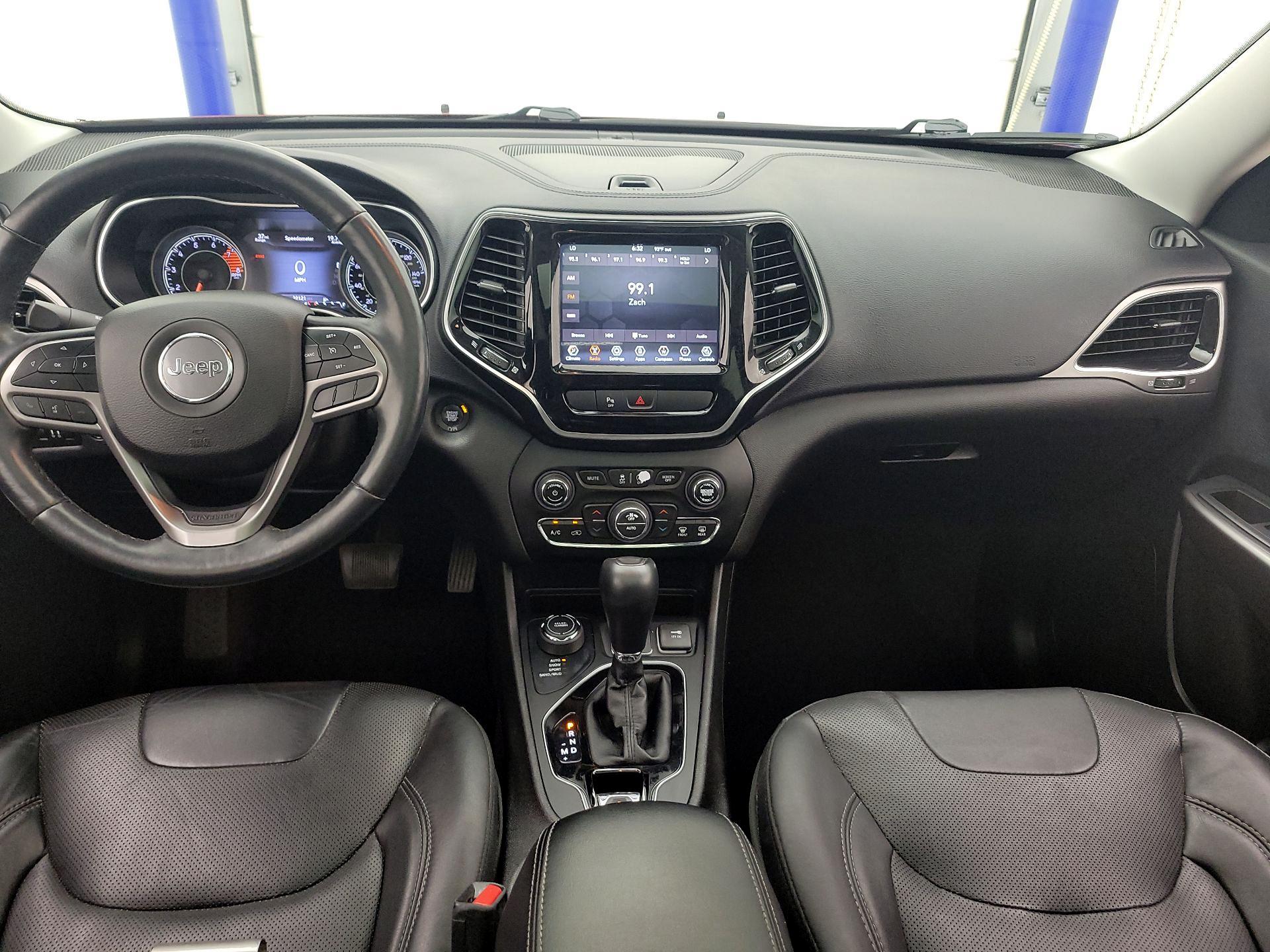 Thumbnail: 2019 Jeep Cherokee - 9