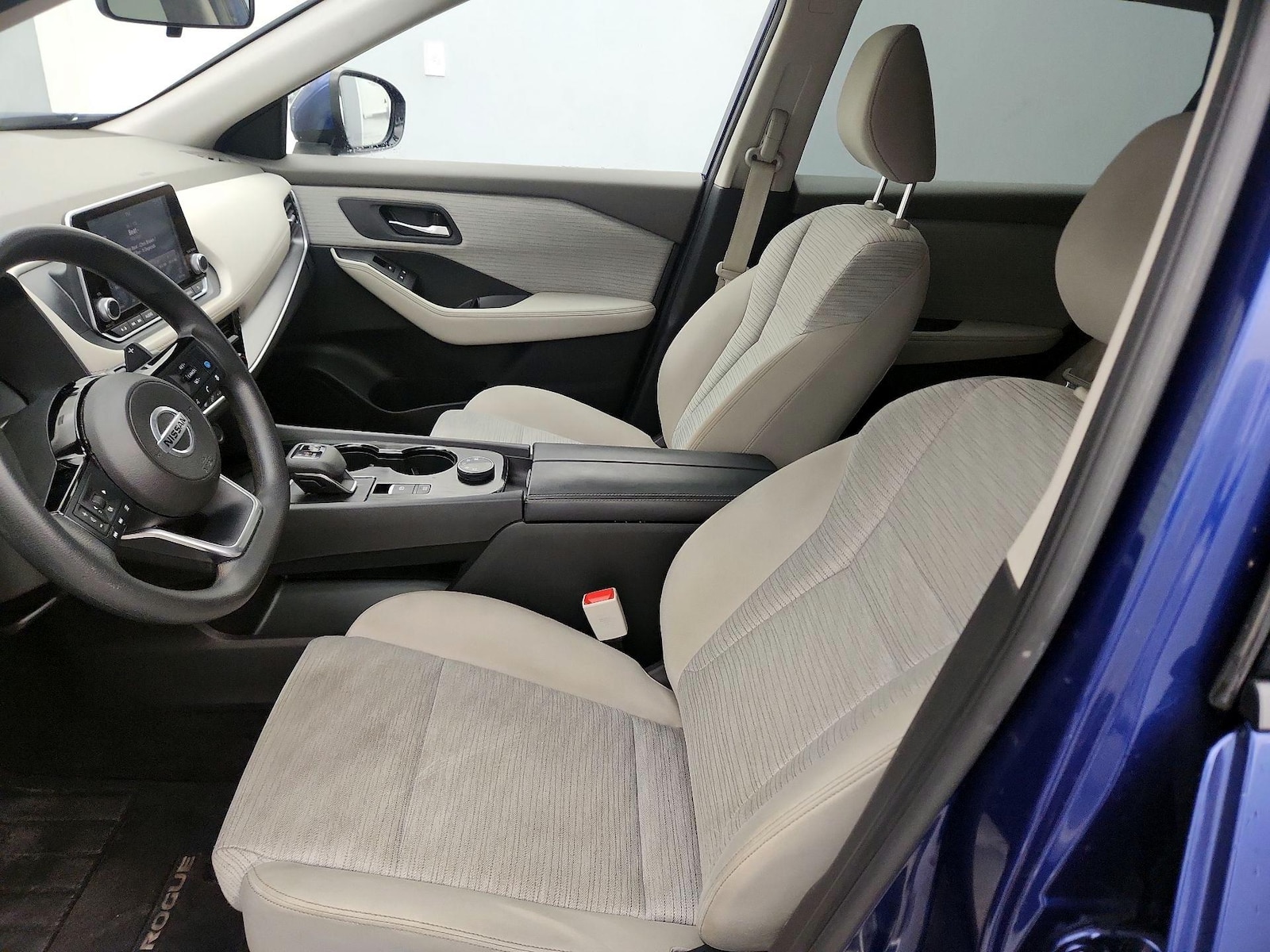Power Seat(s) & Side Airbags