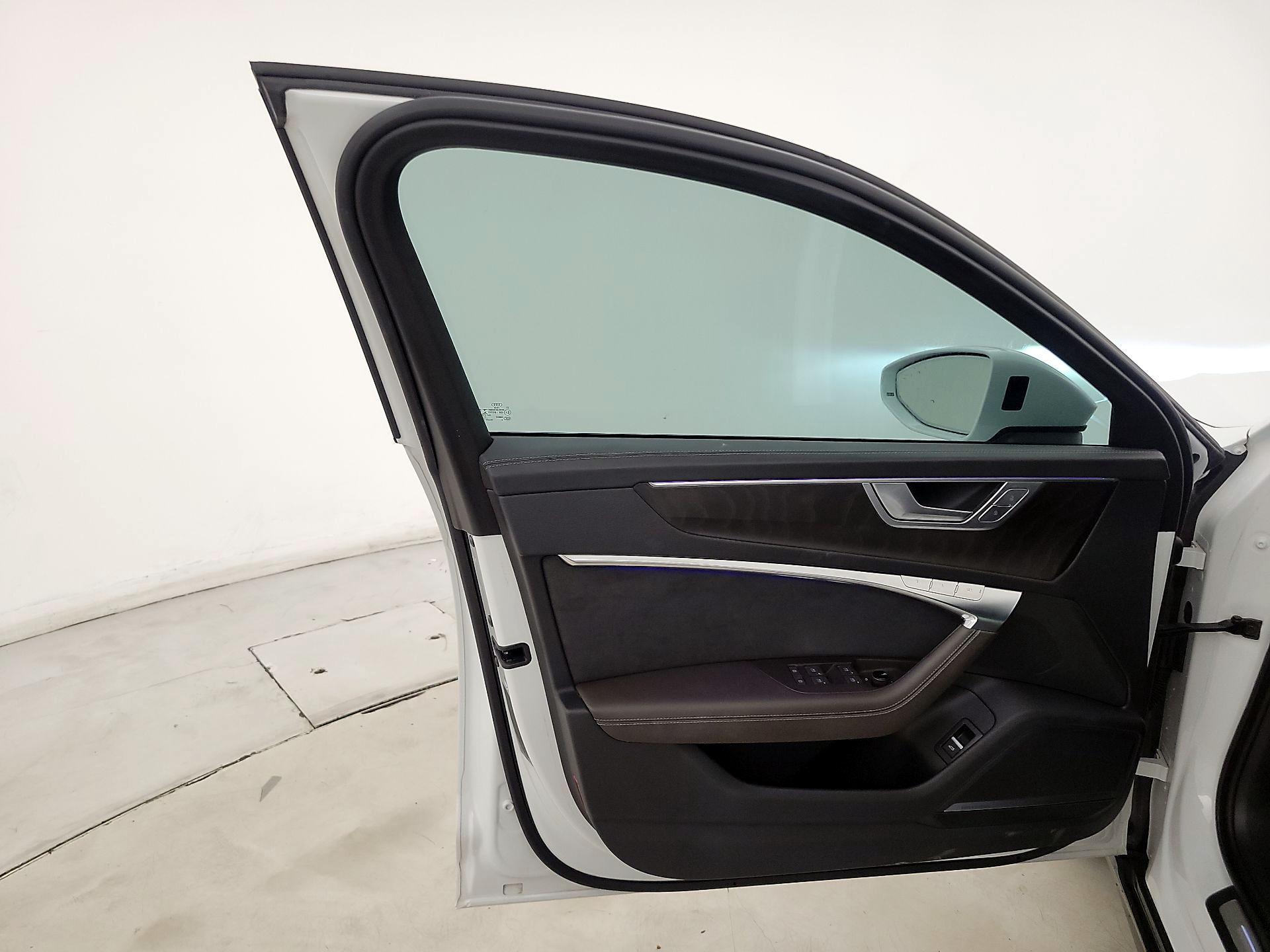 Thumbnail: 2022 Audi A6 - 12