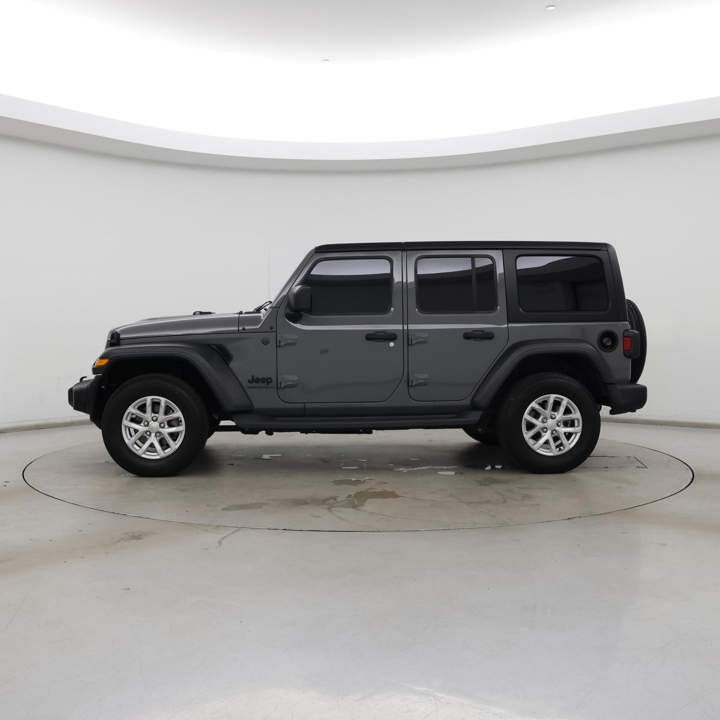 Thumbnail: 2023 Jeep Wrangler - 3