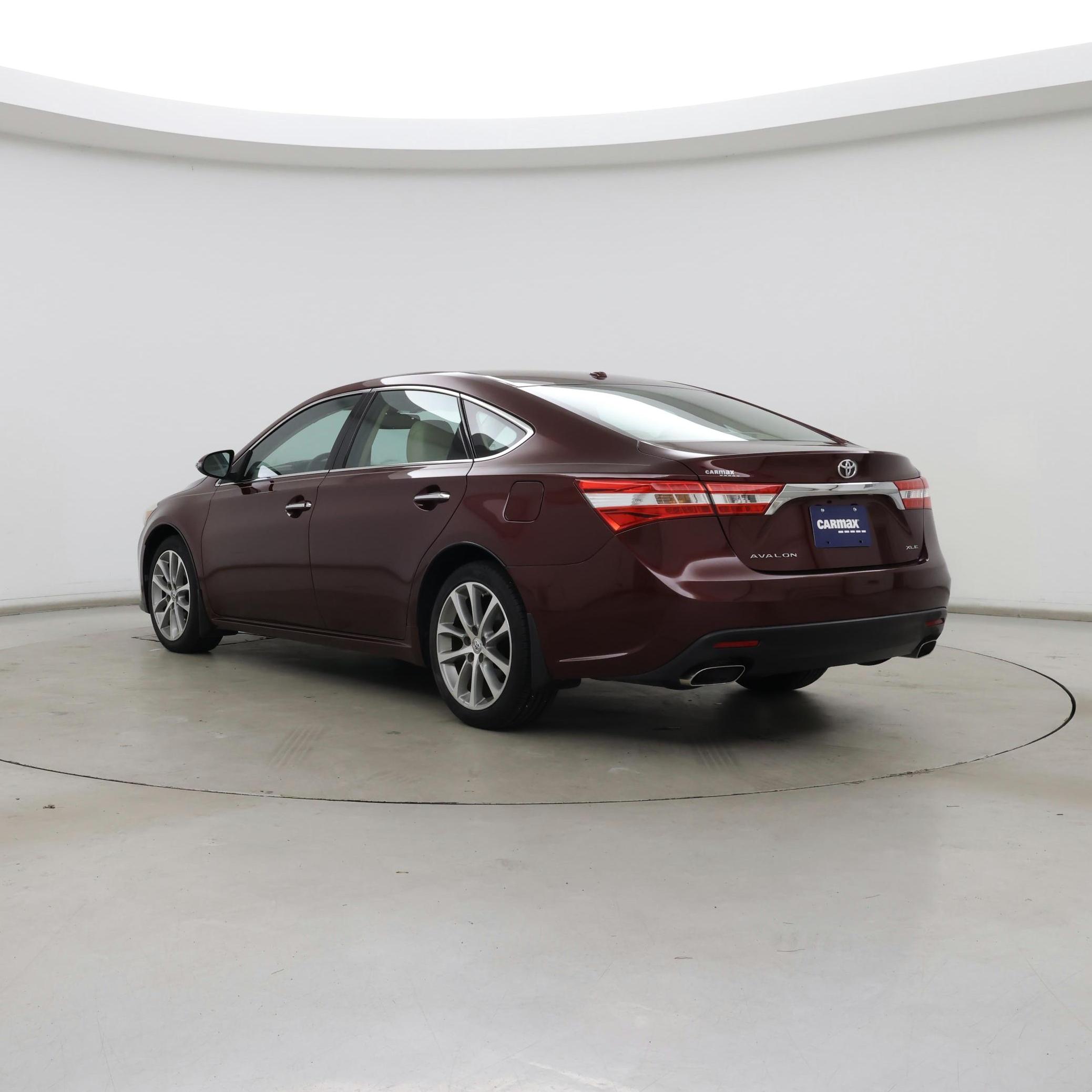 Thumbnail: 2015 Toyota Avalon - 2