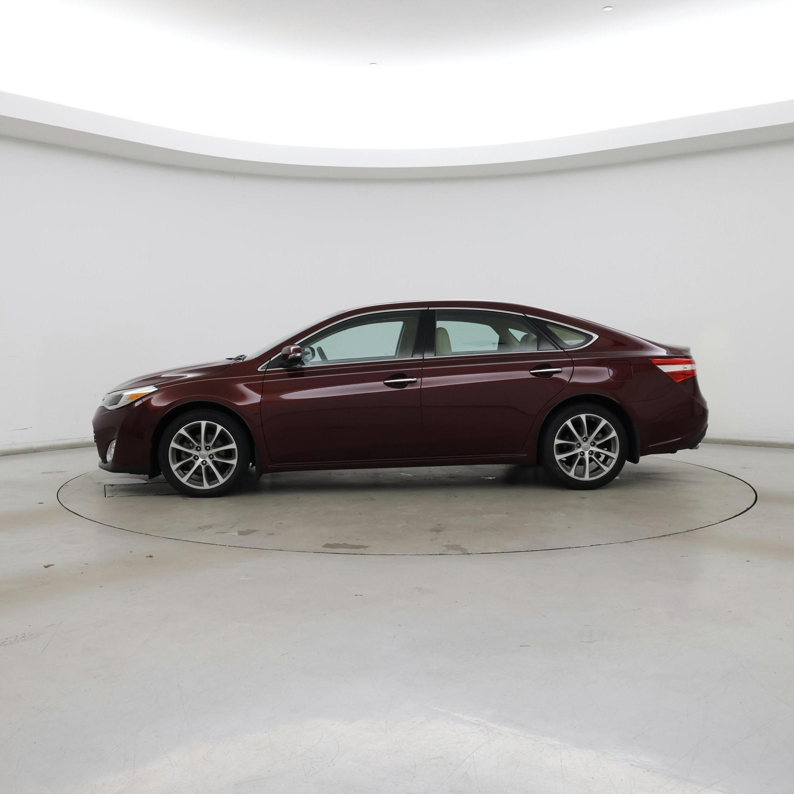 Thumbnail: 2015 Toyota Avalon - 3