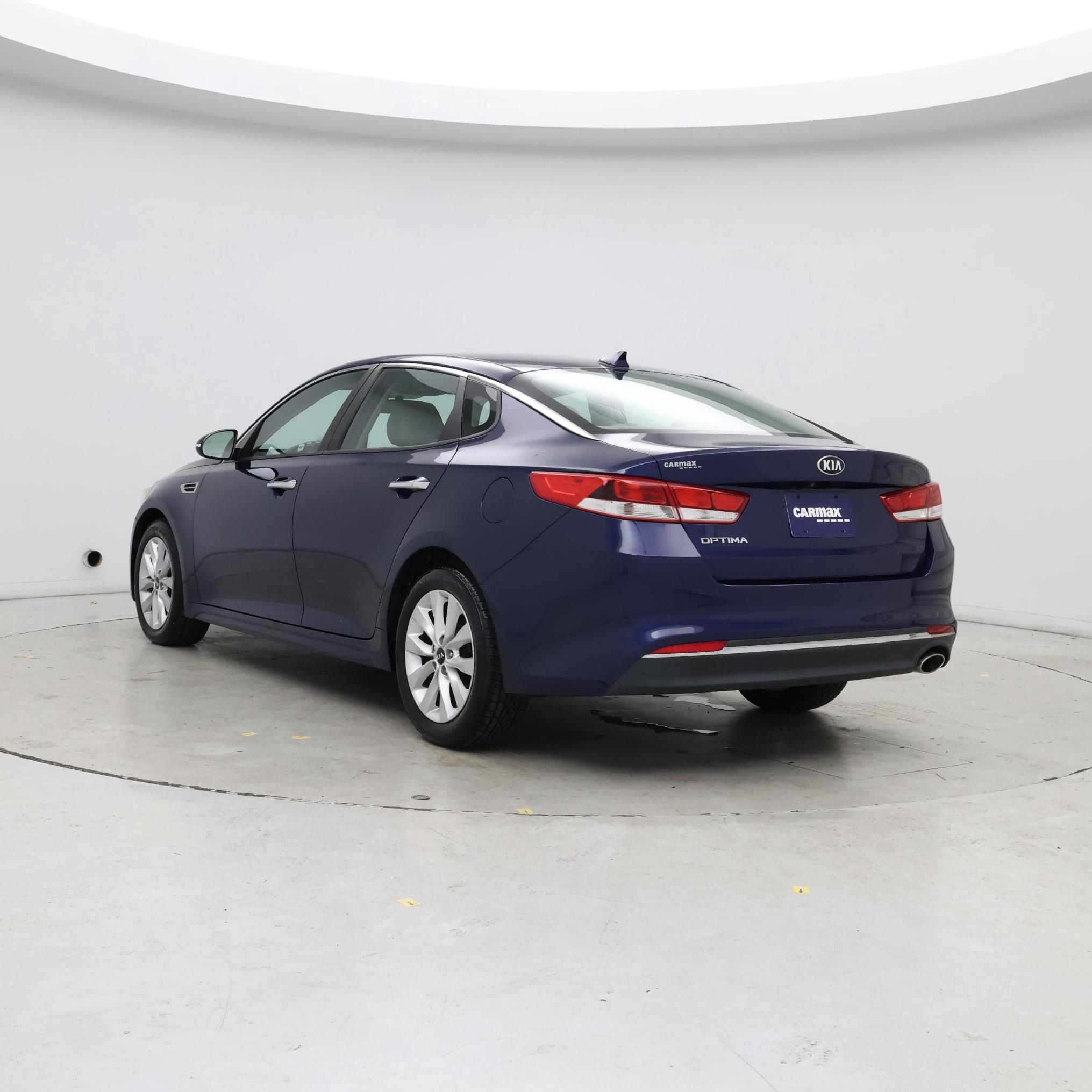 Thumbnail: 2018 Kia Optima - 2