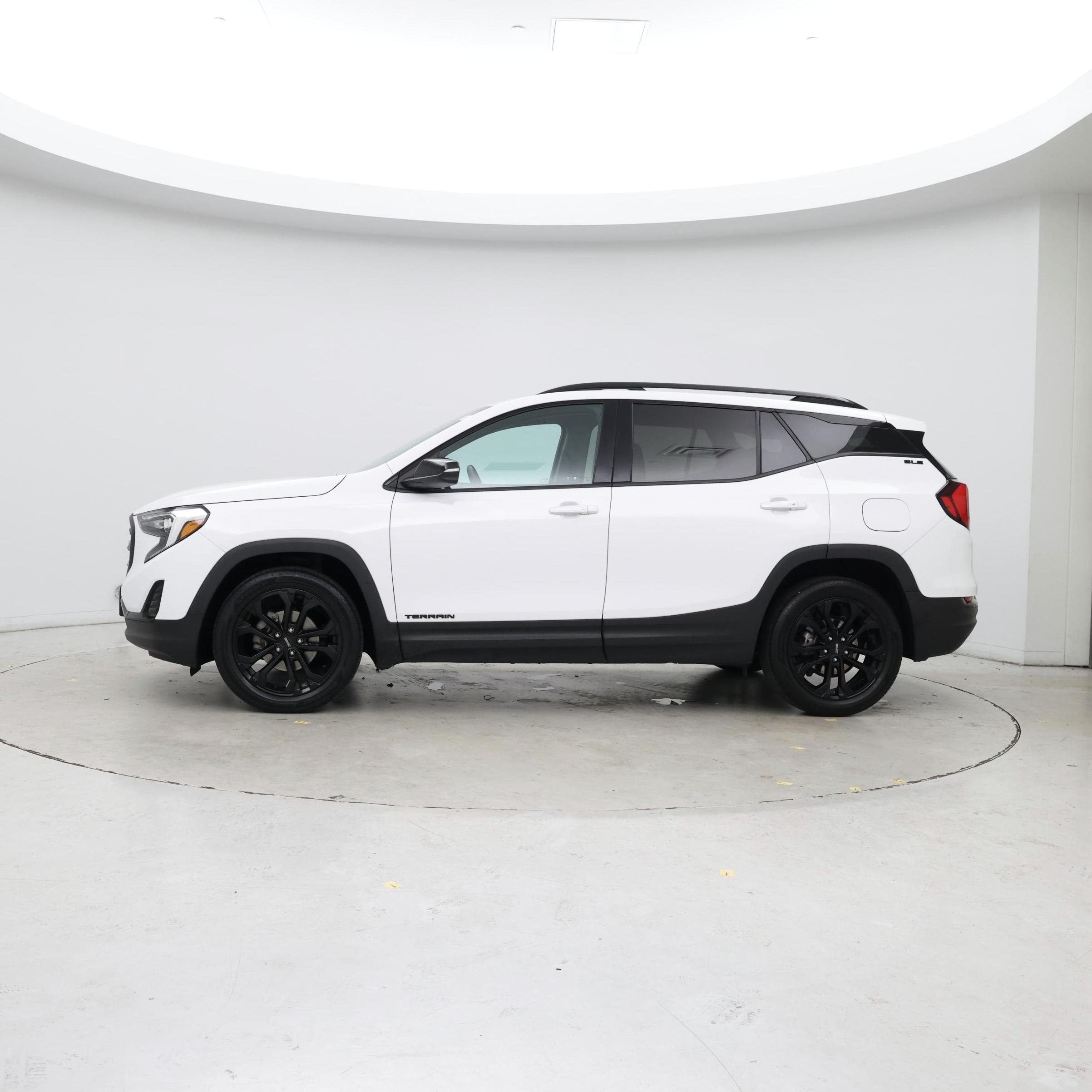 Thumbnail: 2021 GMC Terrain - 3