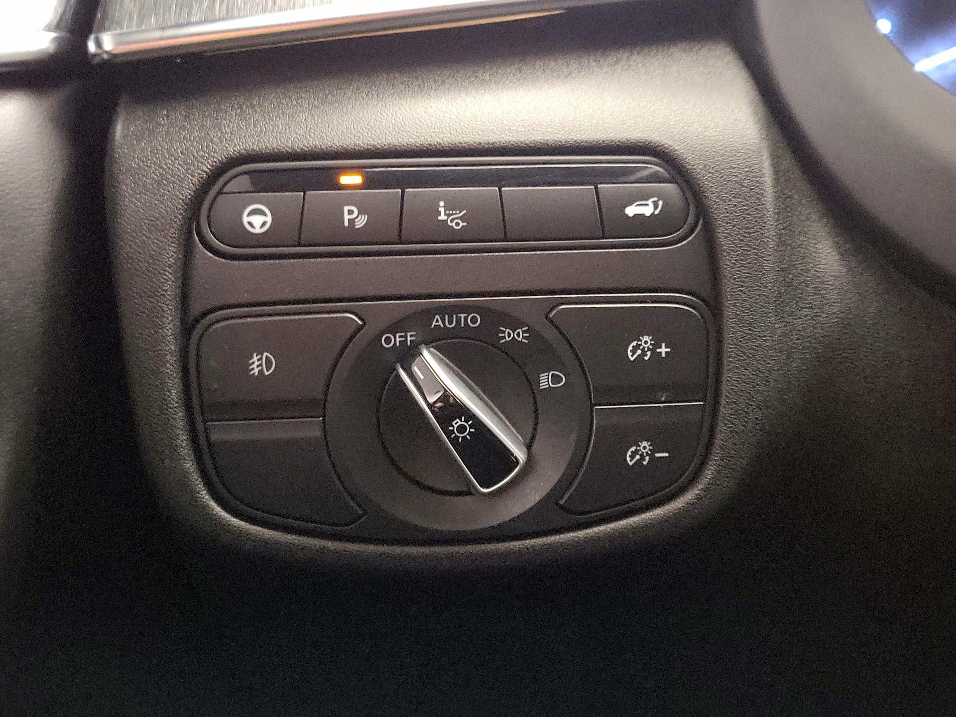 Thumbnail: 2022 INFINITI QX55 - 13