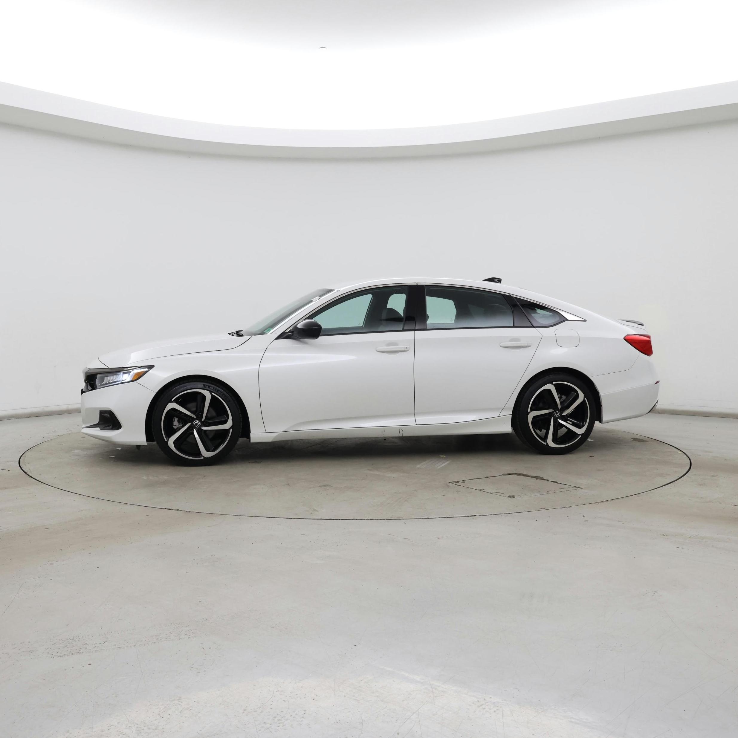 Thumbnail: 2022 Honda Accord - 3