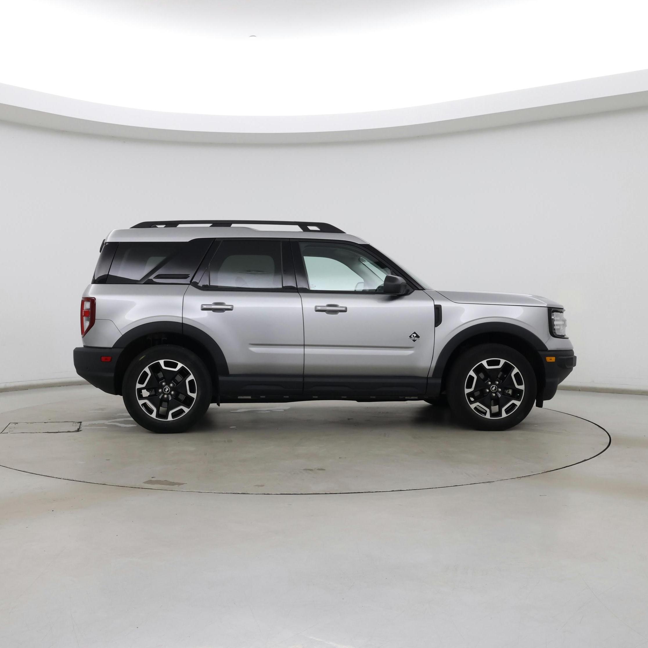 Thumbnail: 2023 Ford Bronco Sport - 7