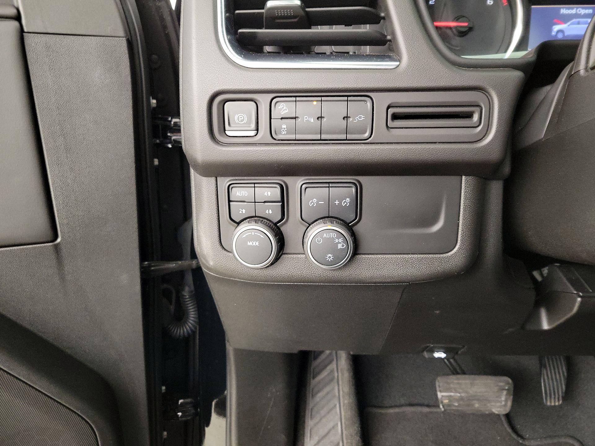 Thumbnail: 2021 Chevrolet Tahoe - 13