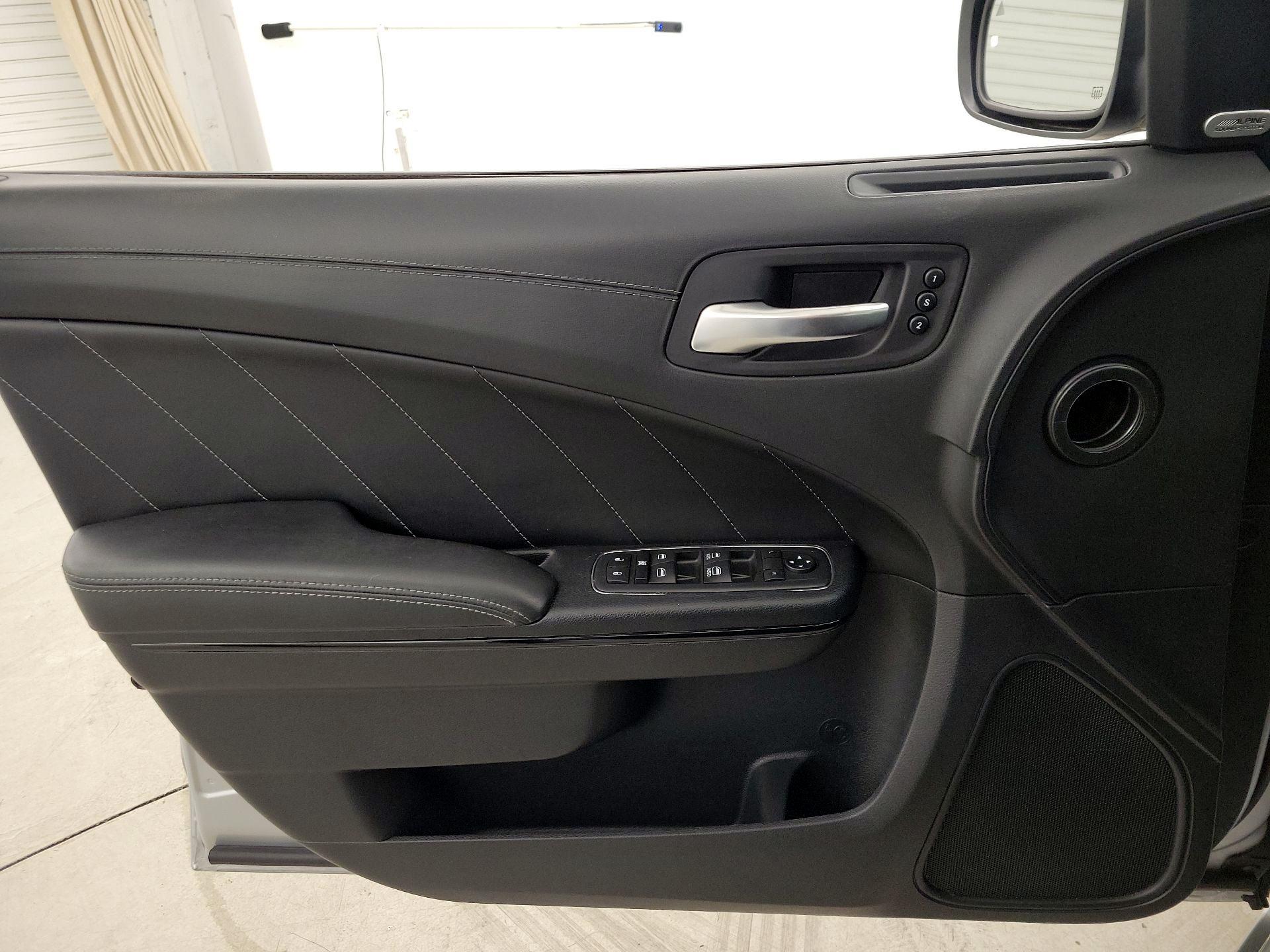 Thumbnail: 2020 Dodge Charger - 12