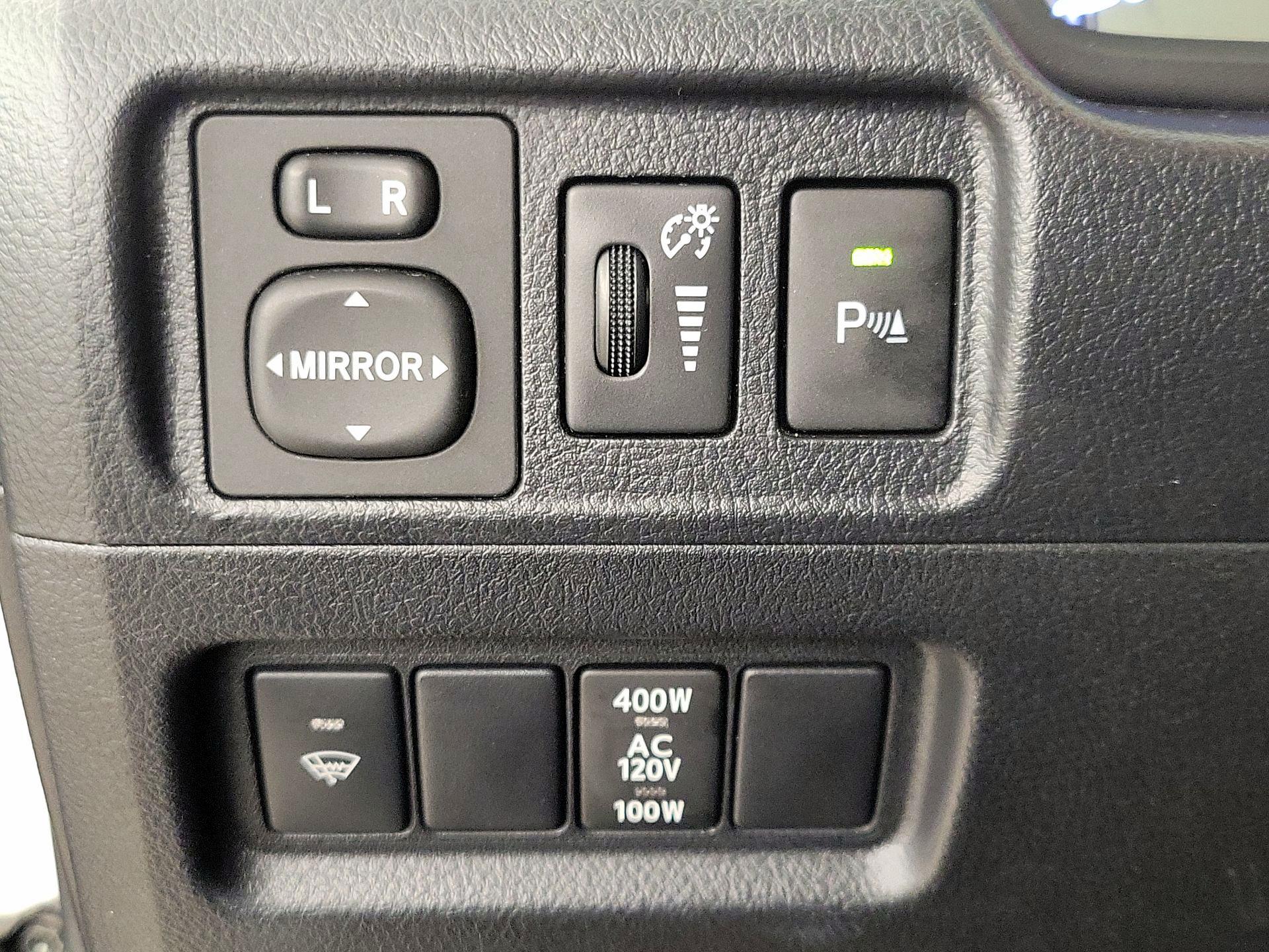 Thumbnail: 2019 Toyota 4Runner - 13