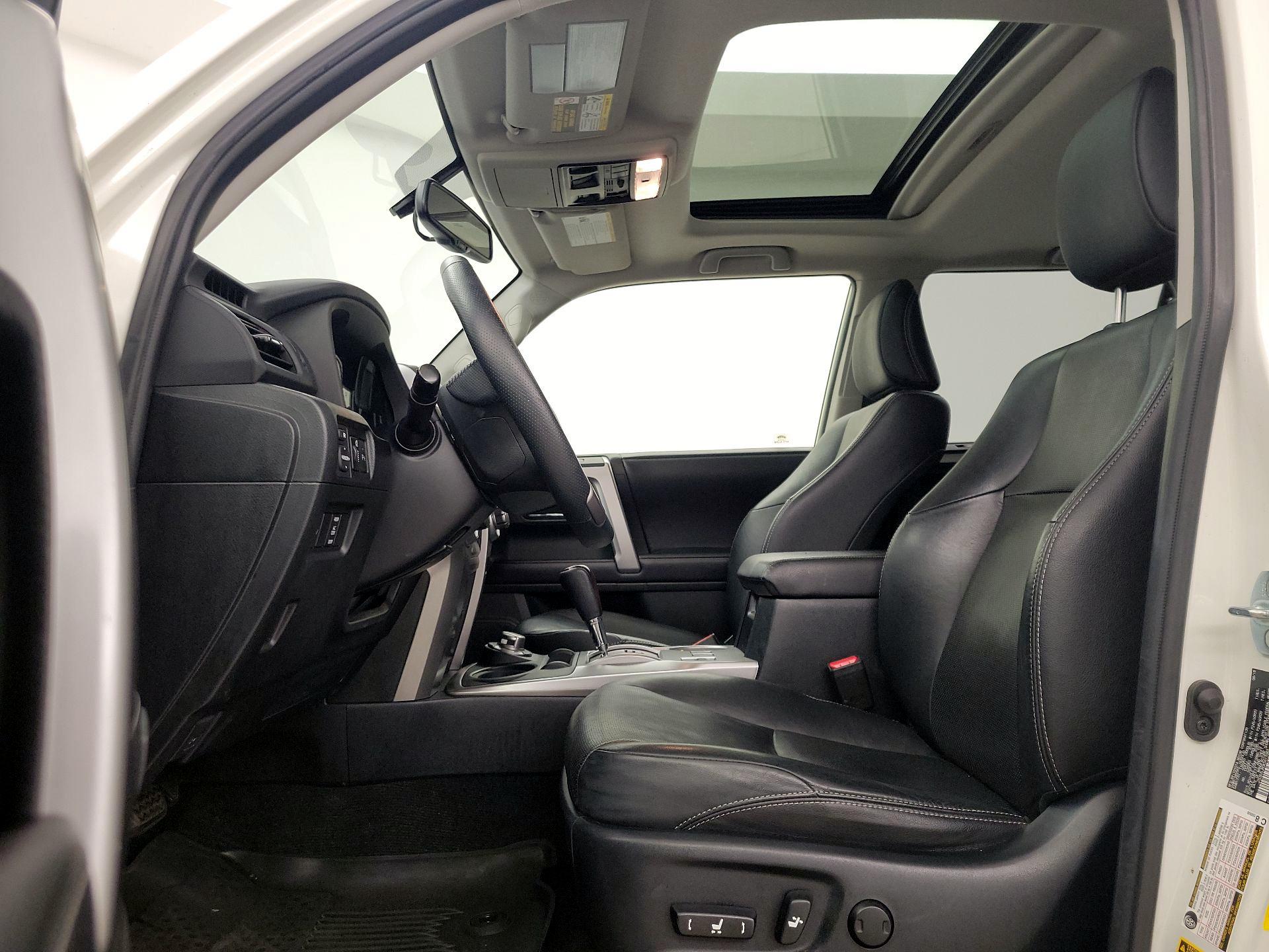 Thumbnail: 2019 Toyota 4Runner - 20