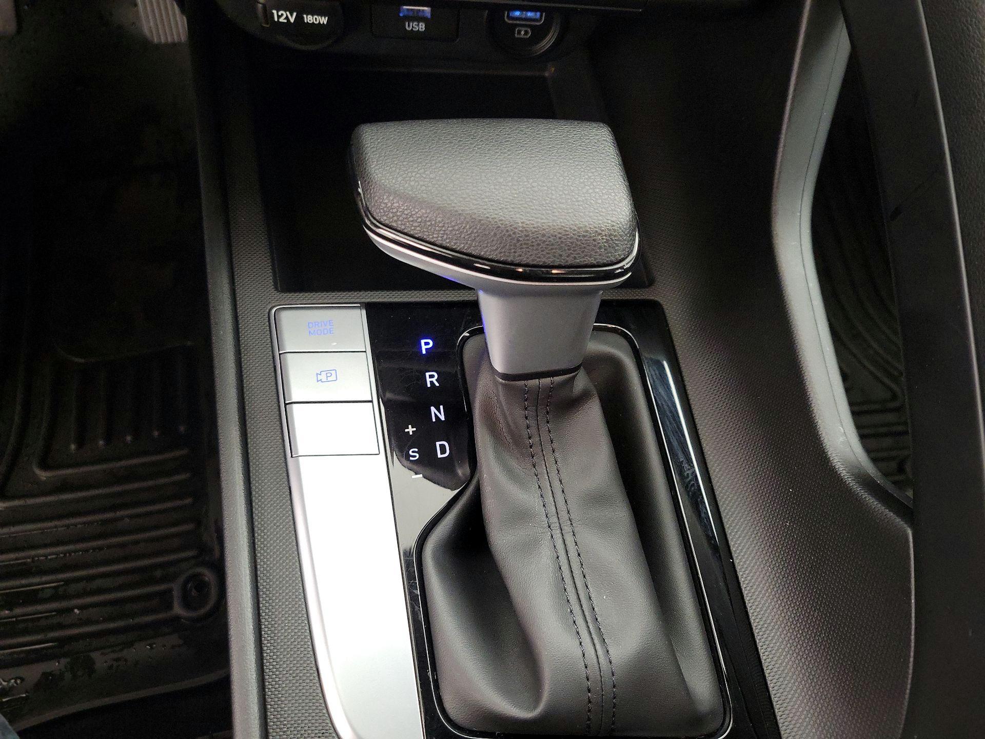 Thumbnail: 2023 Hyundai Elantra - 17