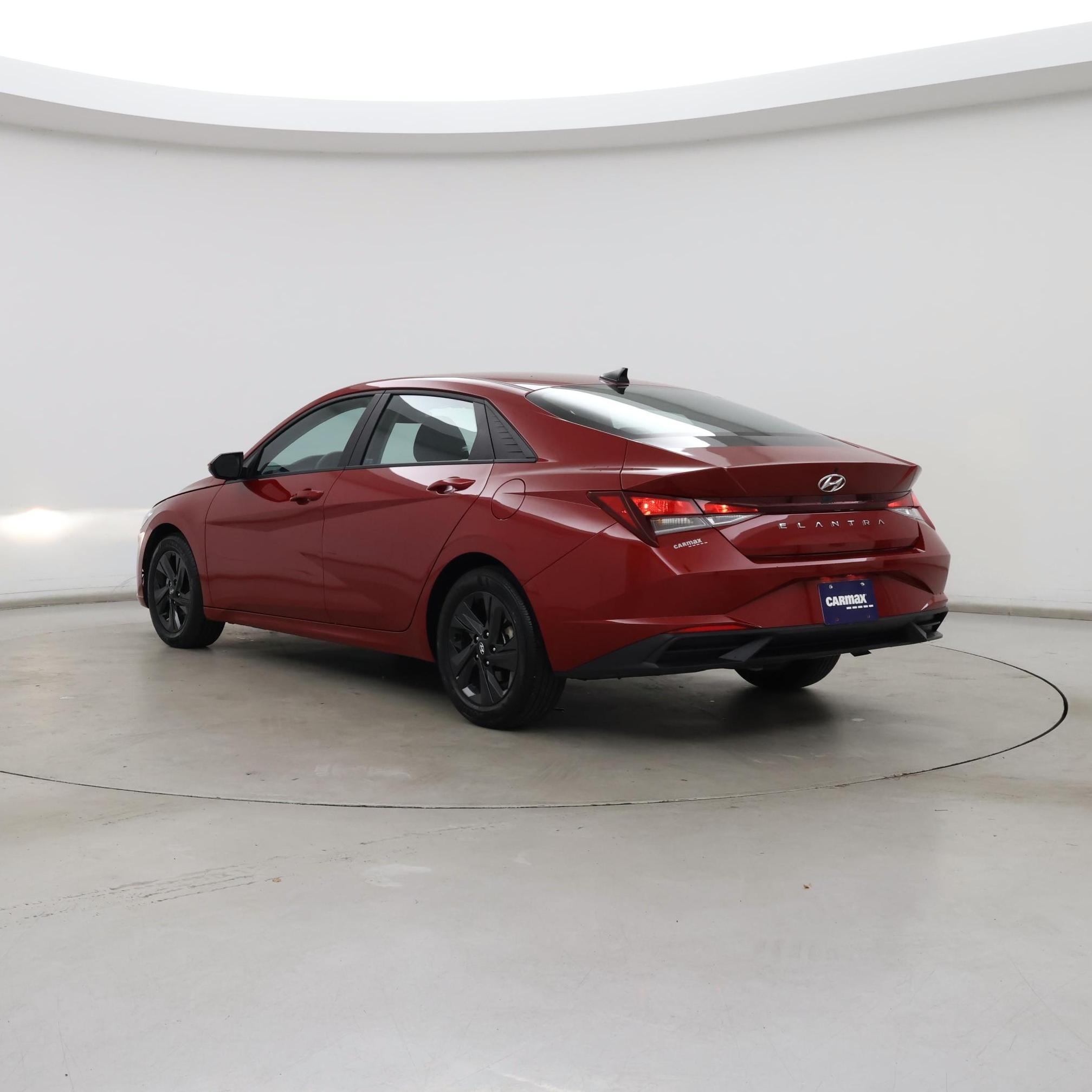 Thumbnail: 2023 Hyundai Elantra - 2