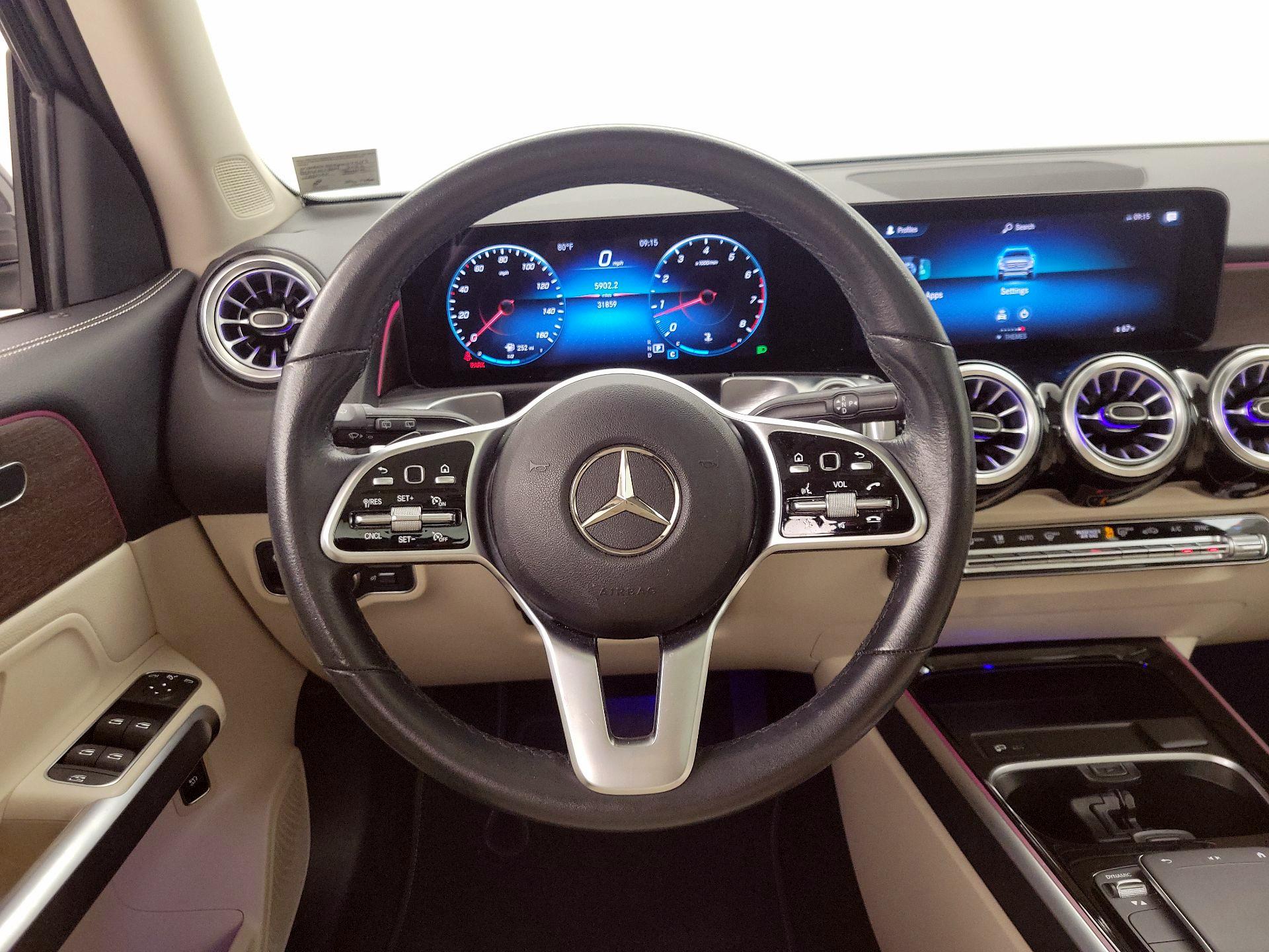 Thumbnail: 2022 Mercedes-Benz GLB - 10