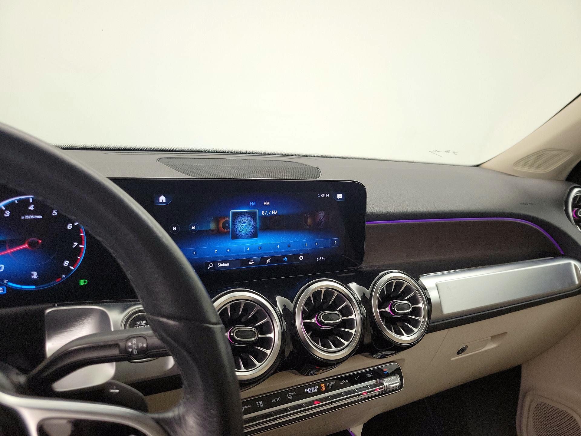 Thumbnail: 2022 Mercedes-Benz GLB - 15