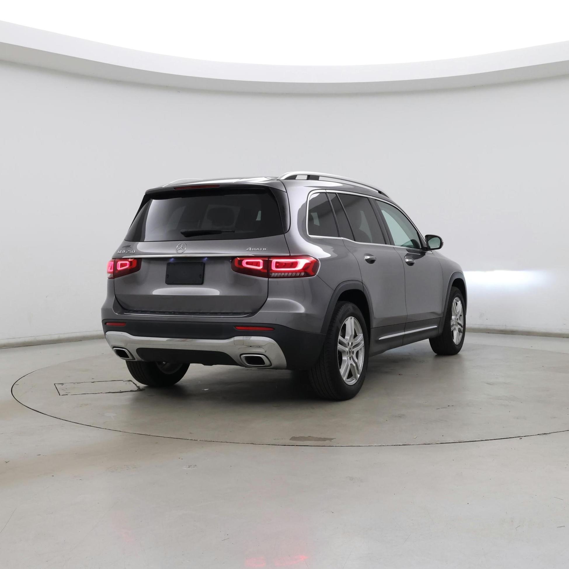 Thumbnail: 2022 Mercedes-Benz GLB - 8