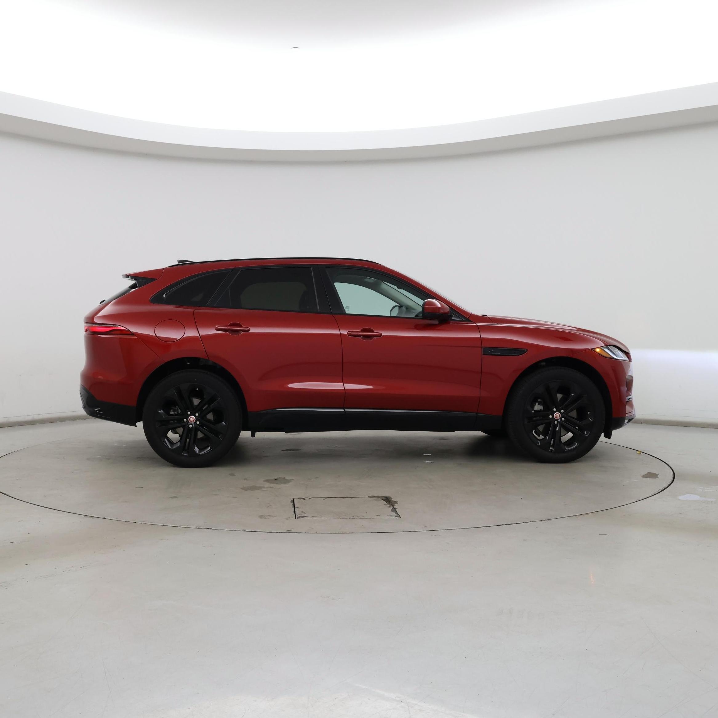 Thumbnail: 2023 Jaguar F-Pace - 7