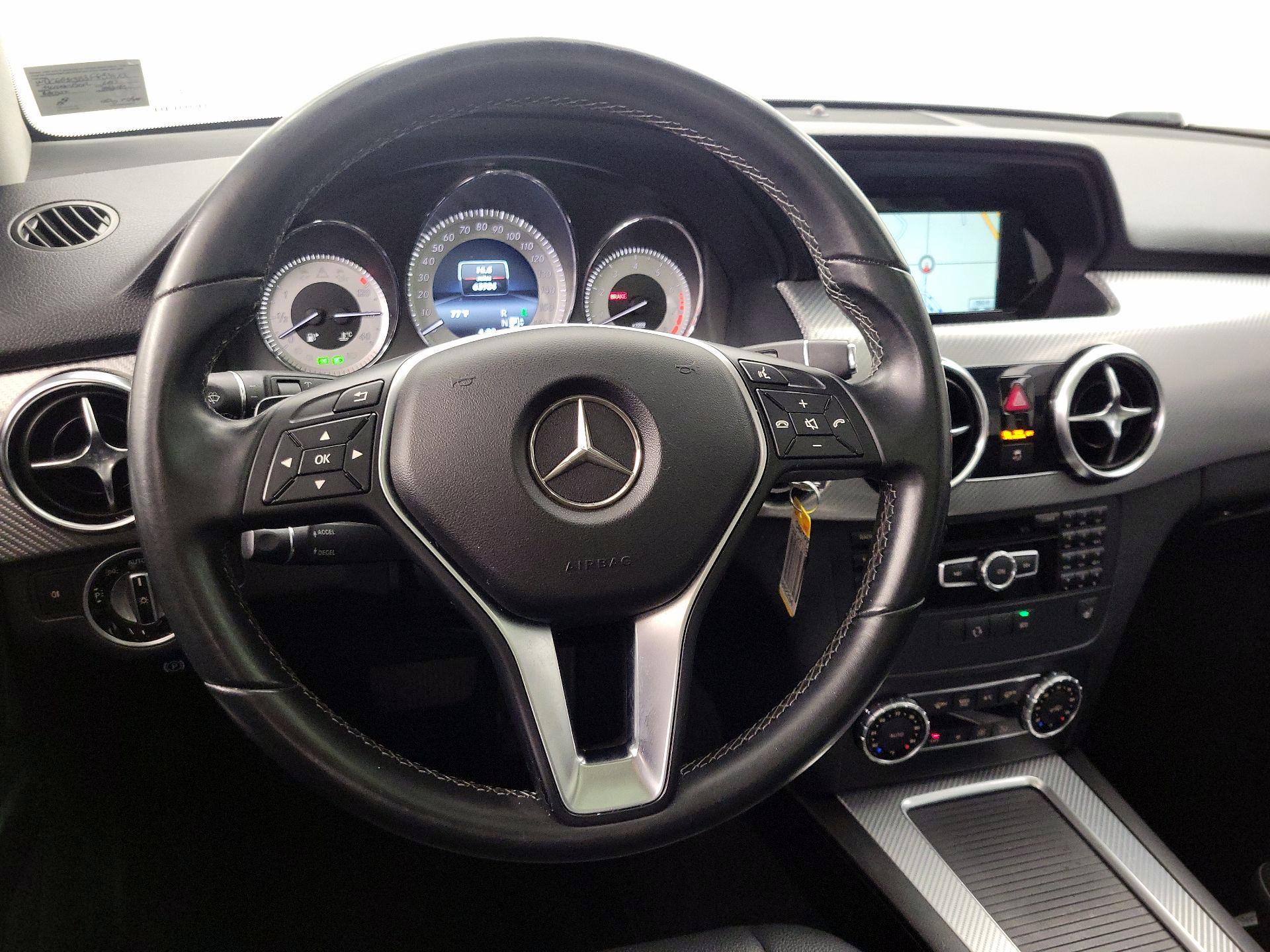 Thumbnail: 2015 Mercedes-Benz GLK - 10