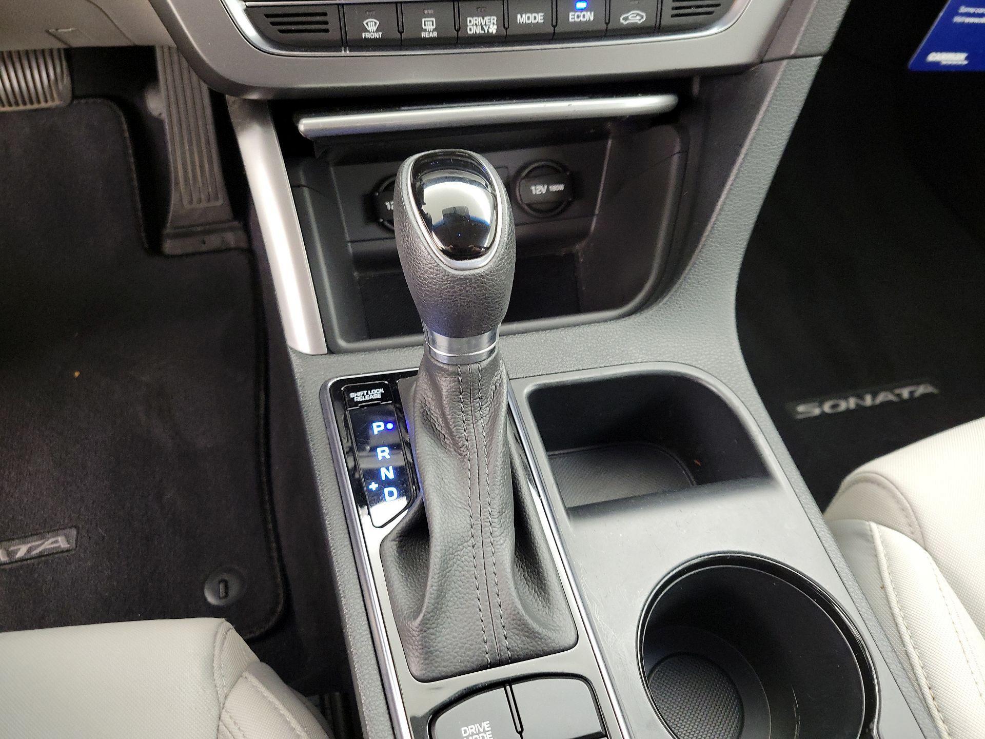 Thumbnail: 2017 Hyundai Sonata - 17