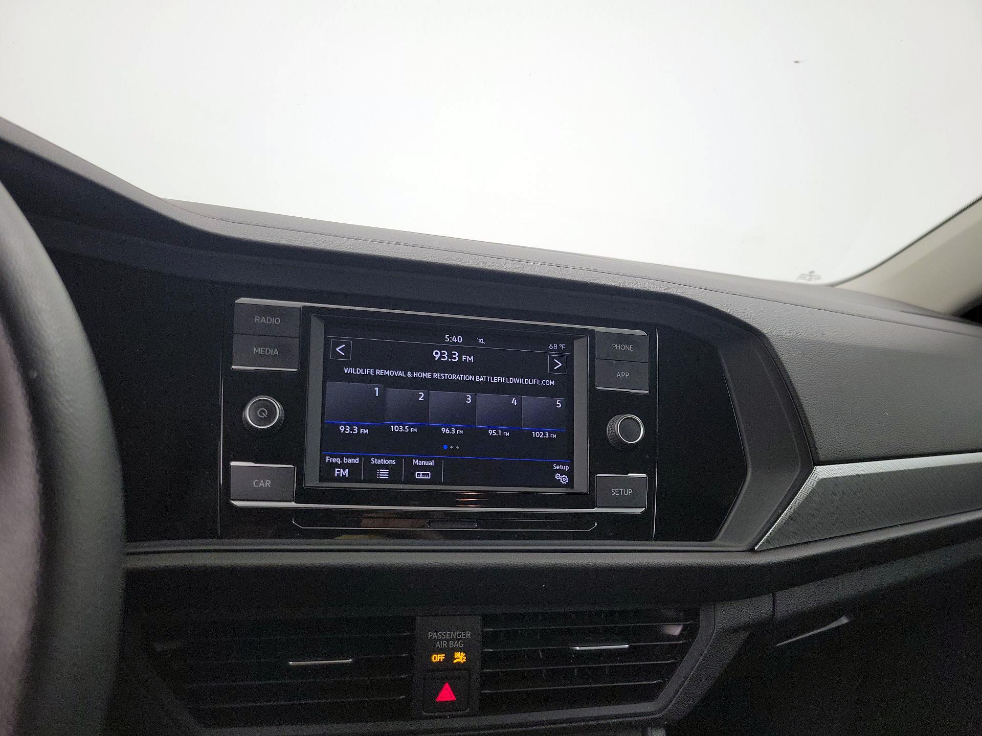 Thumbnail: 2019 Volkswagen Jetta - 15