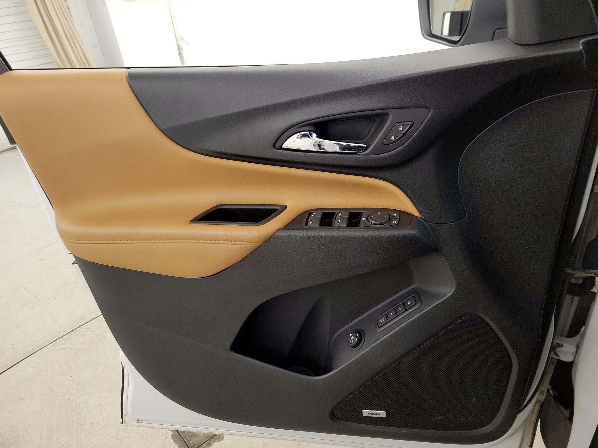 Thumbnail: 2018 Chevrolet Equinox - 12