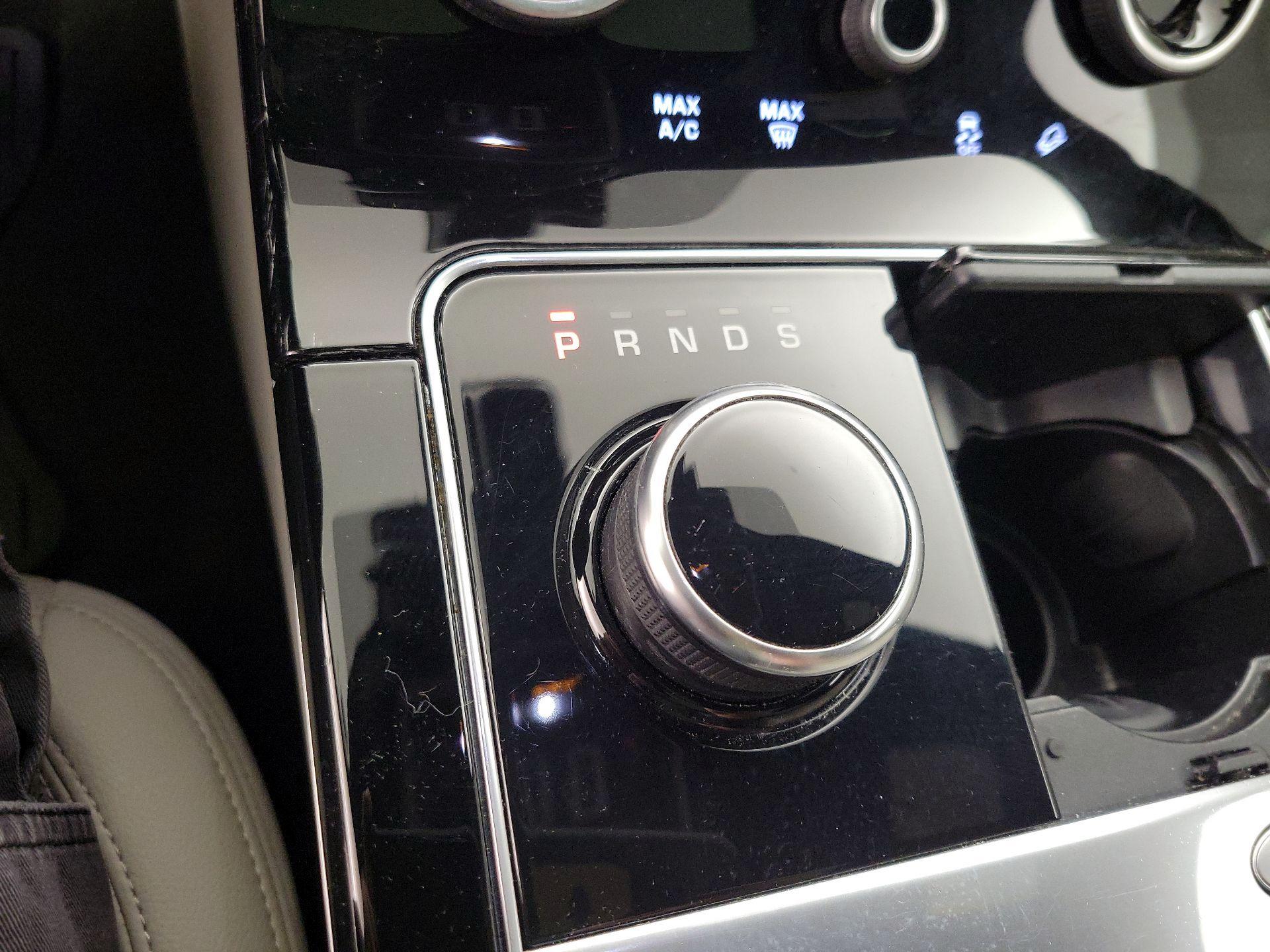 Thumbnail: 2020 Land Rover Range Rover Velar - 17