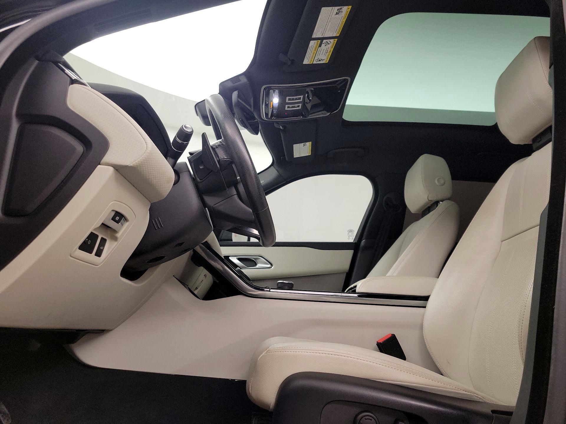 Thumbnail: 2020 Land Rover Range Rover Velar - 19