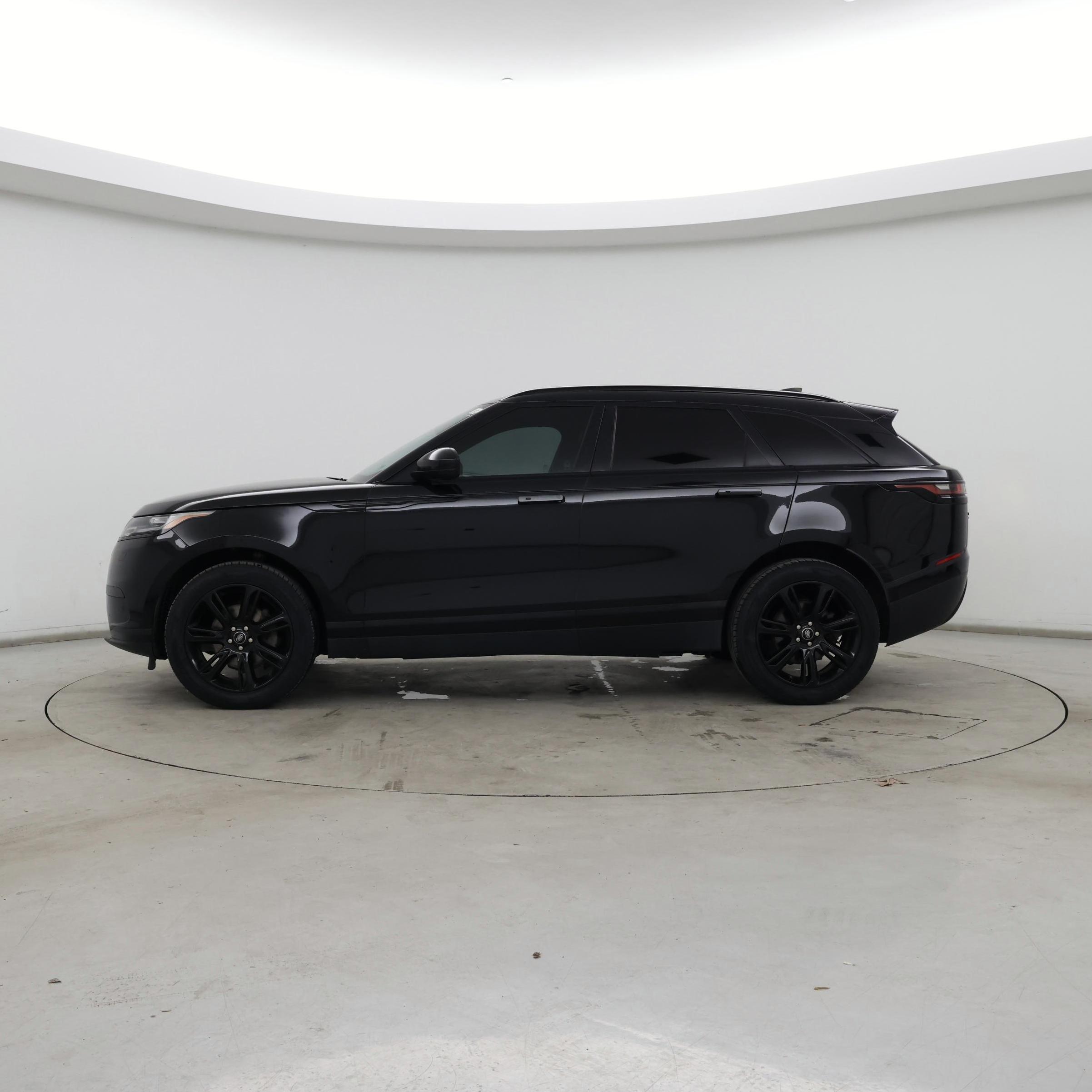 Thumbnail: 2020 Land Rover Range Rover Velar - 3